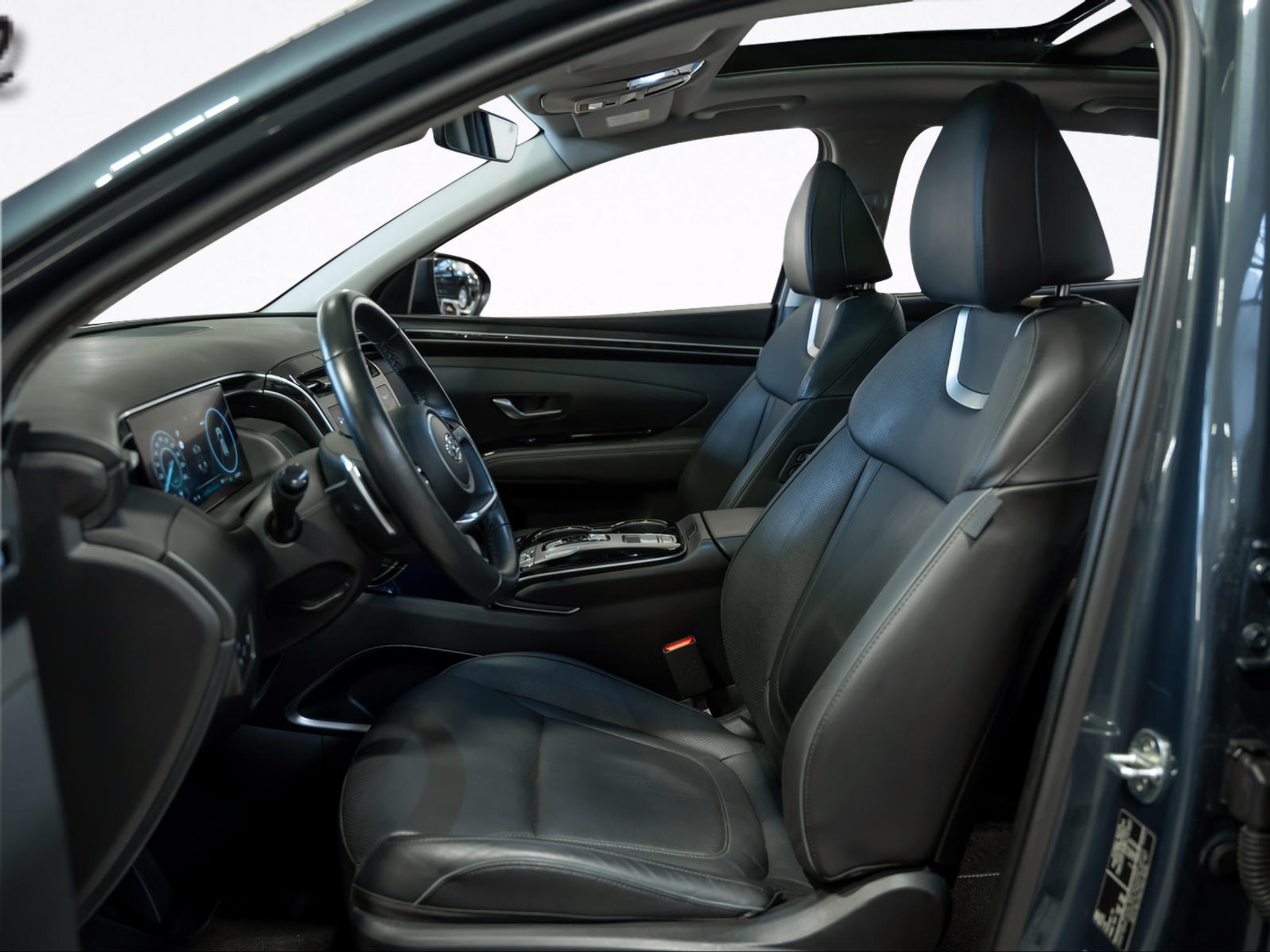 listing desktop thumbnail image 11