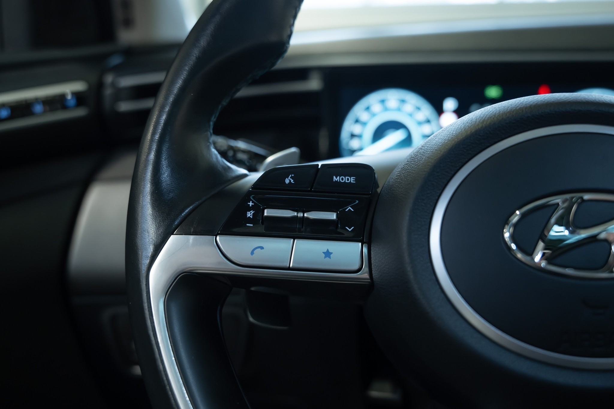 listing desktop thumbnail image 23