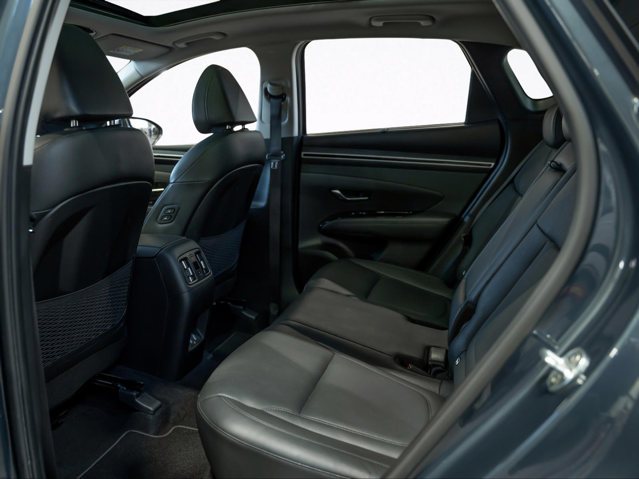 listing desktop thumbnail image 15