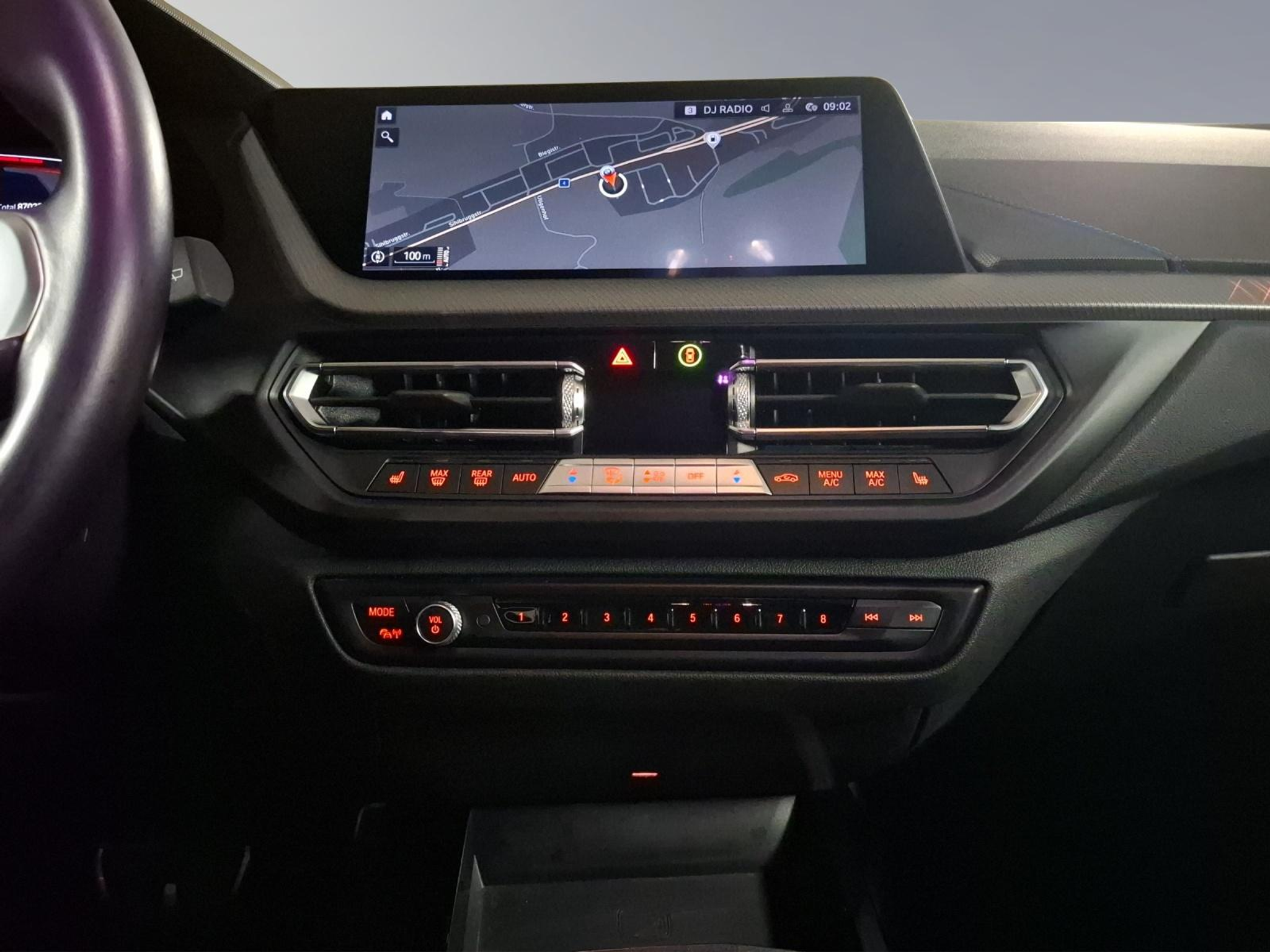 listing desktop thumbnail image 9