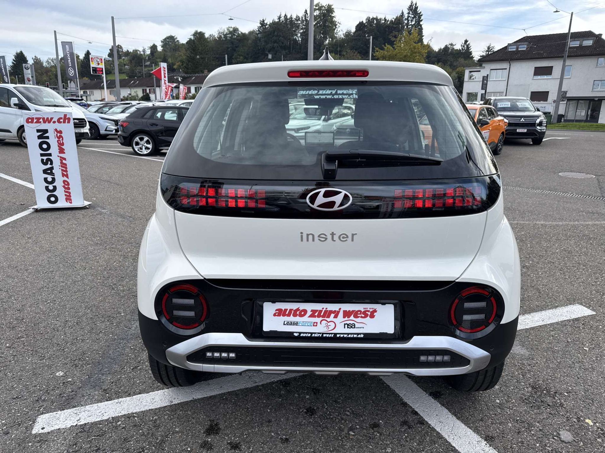 listing desktop thumbnail image 13