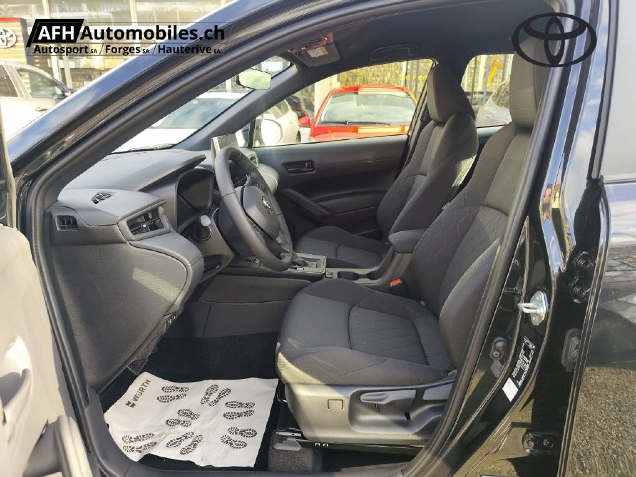 listing desktop thumbnail image 11