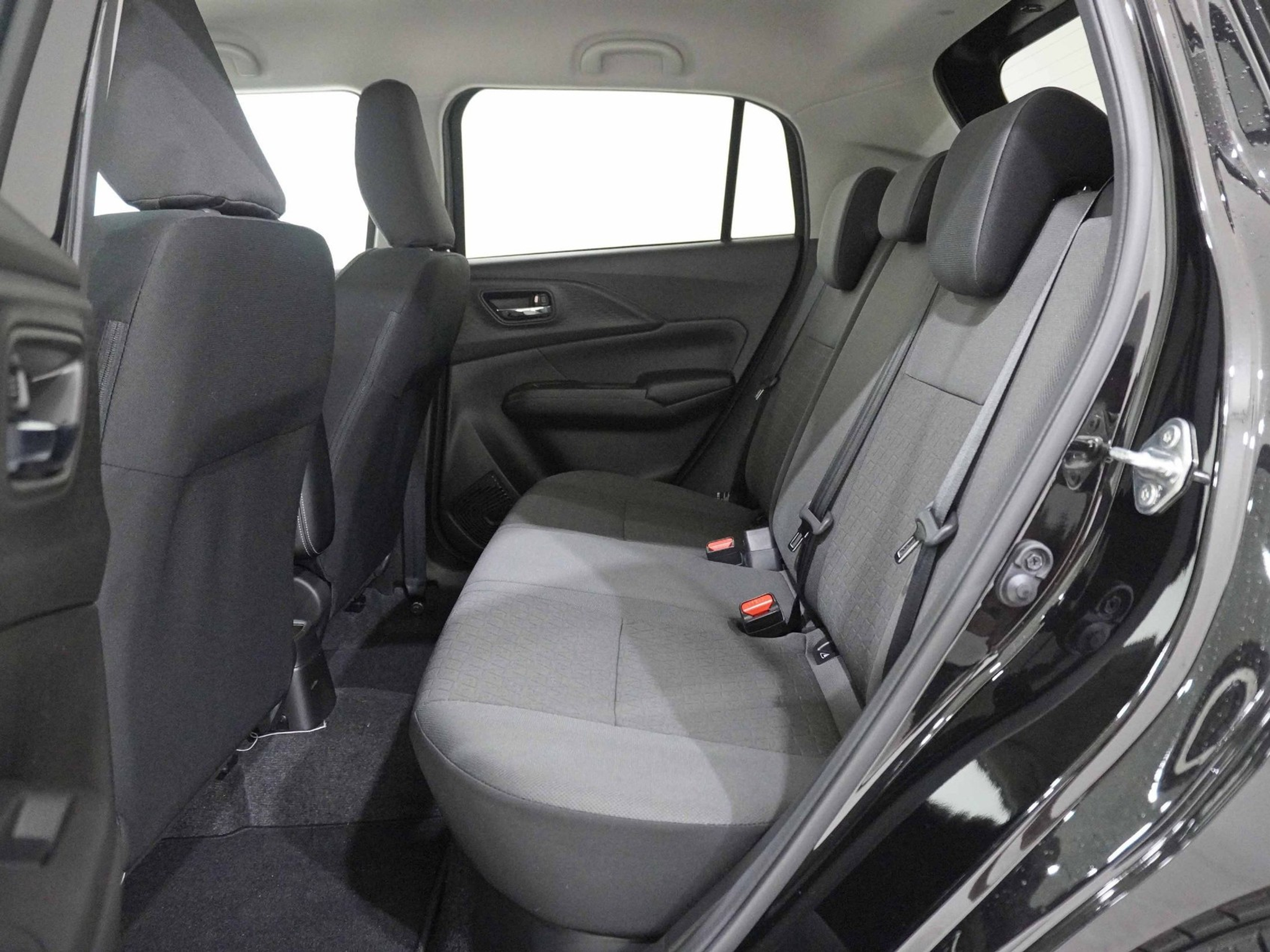 listing desktop thumbnail image 17