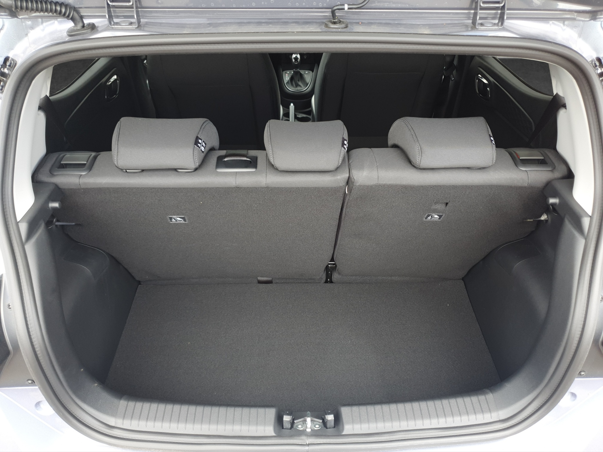 listing desktop thumbnail image 12