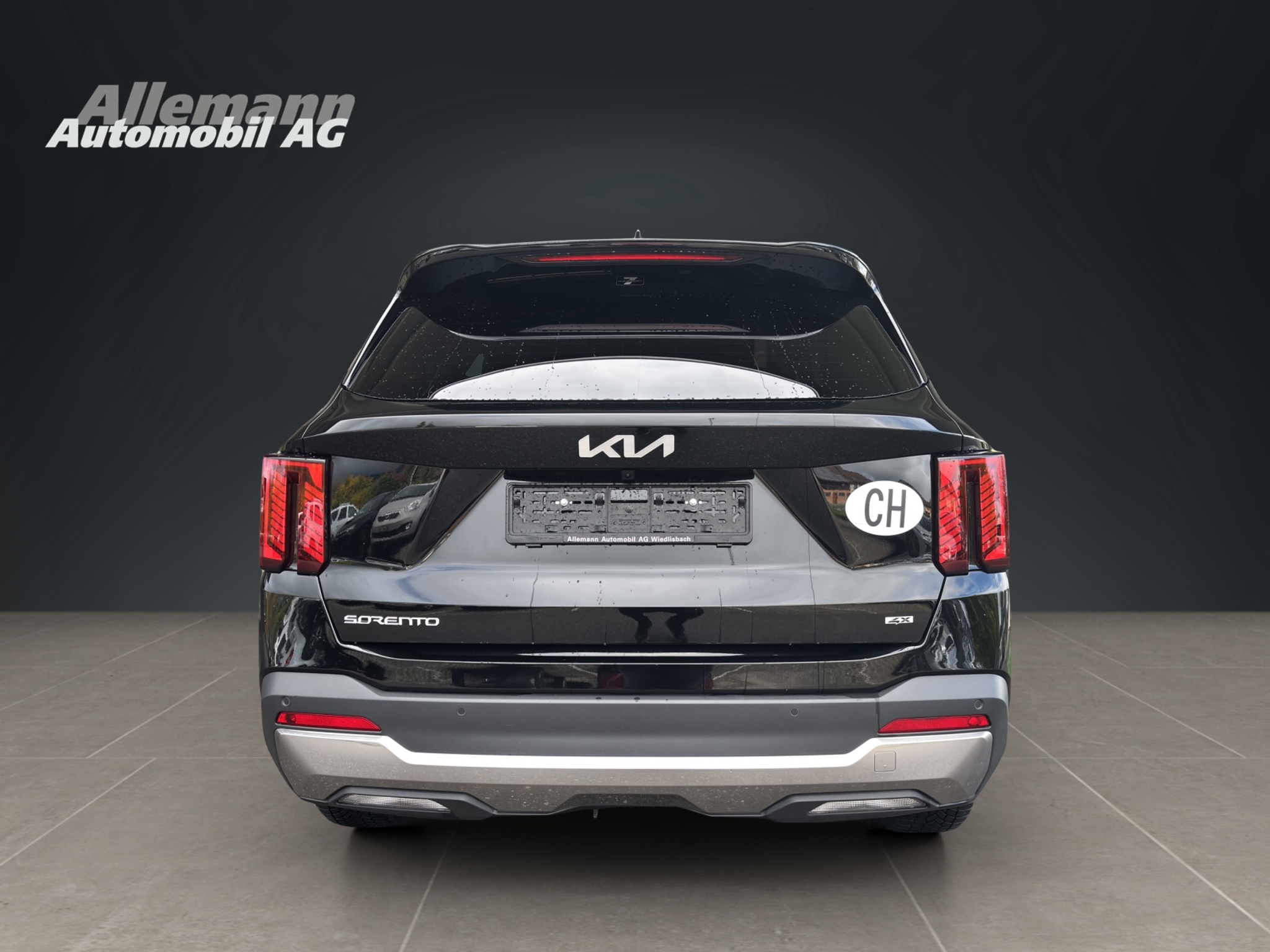 listing desktop thumbnail image 4