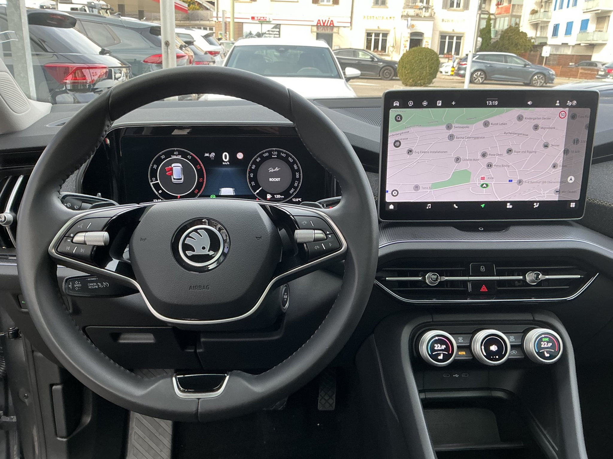 listing desktop thumbnail image 9