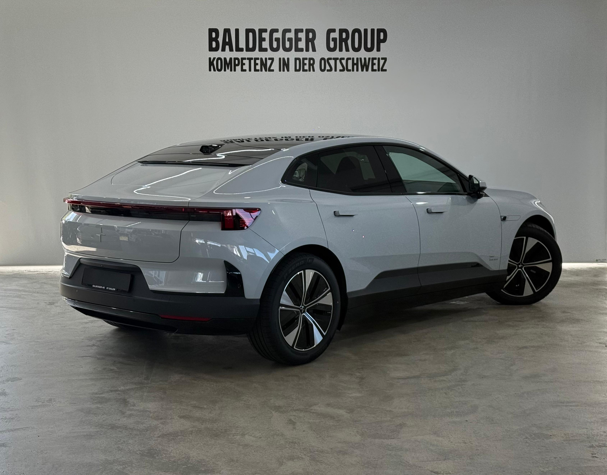 listing desktop thumbnail image 2