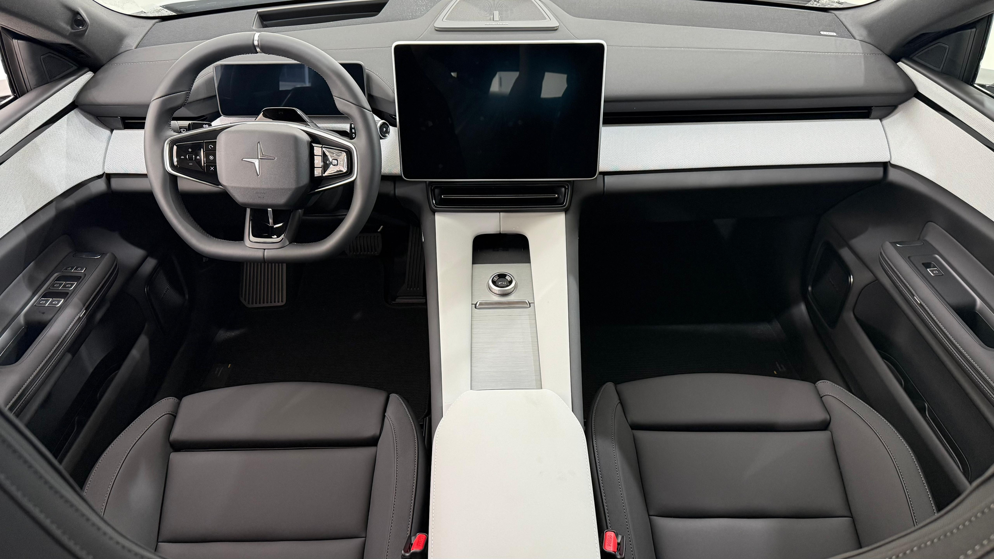 listing desktop thumbnail image 4