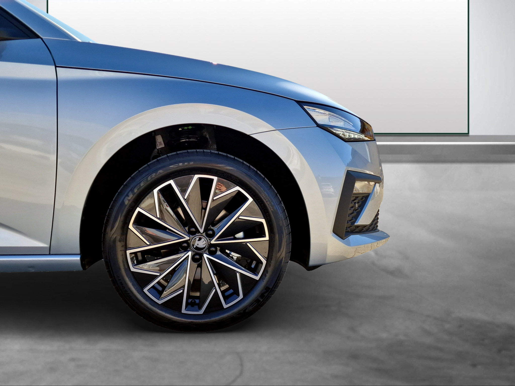 listing desktop thumbnail image 14