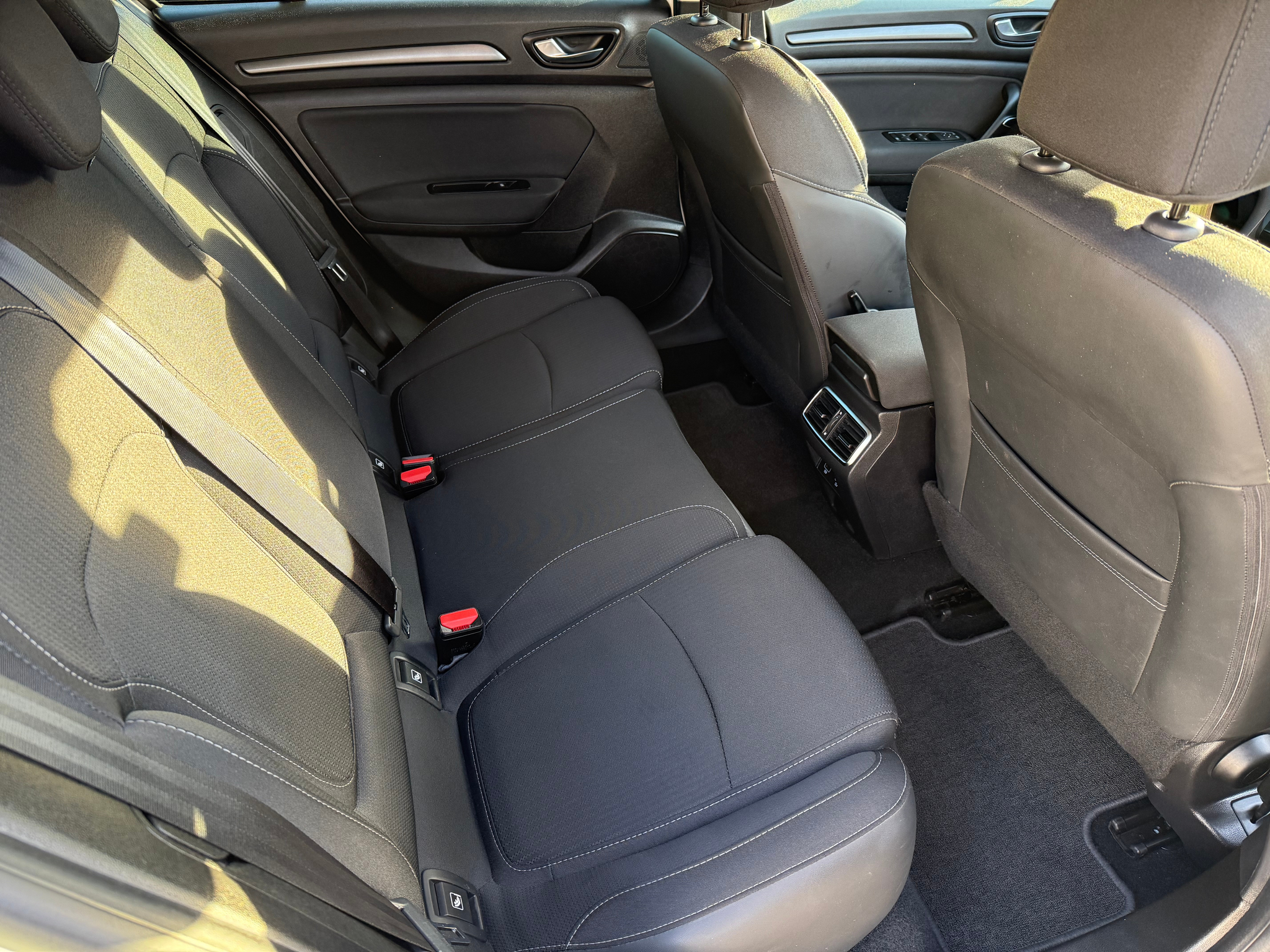 listing desktop thumbnail image 11