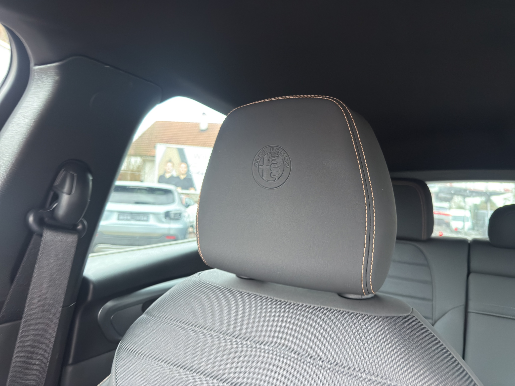 listing desktop thumbnail image 28