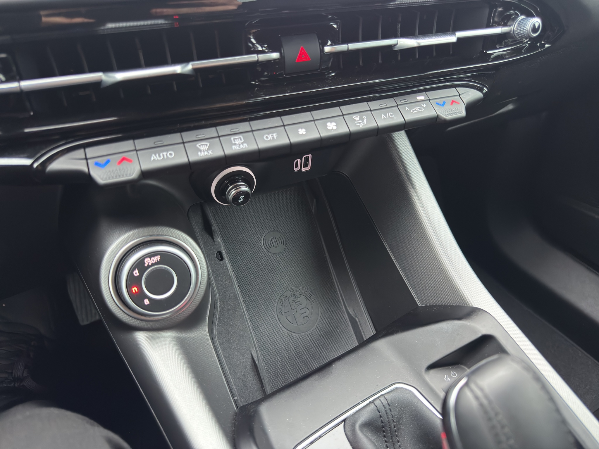 listing desktop thumbnail image 25