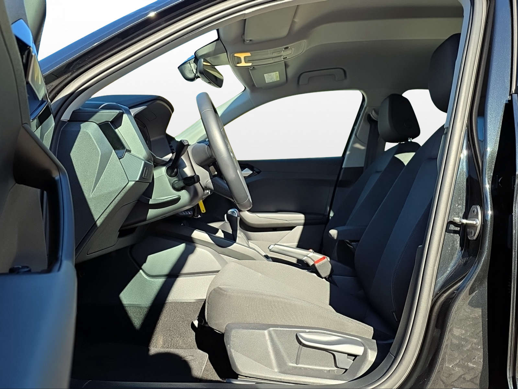 listing desktop thumbnail image 6