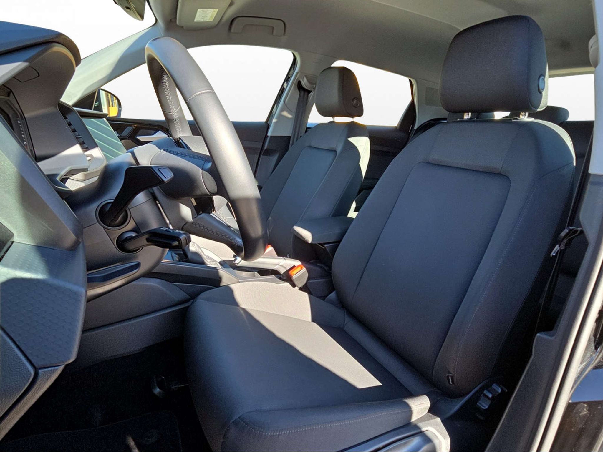 listing desktop thumbnail image 7