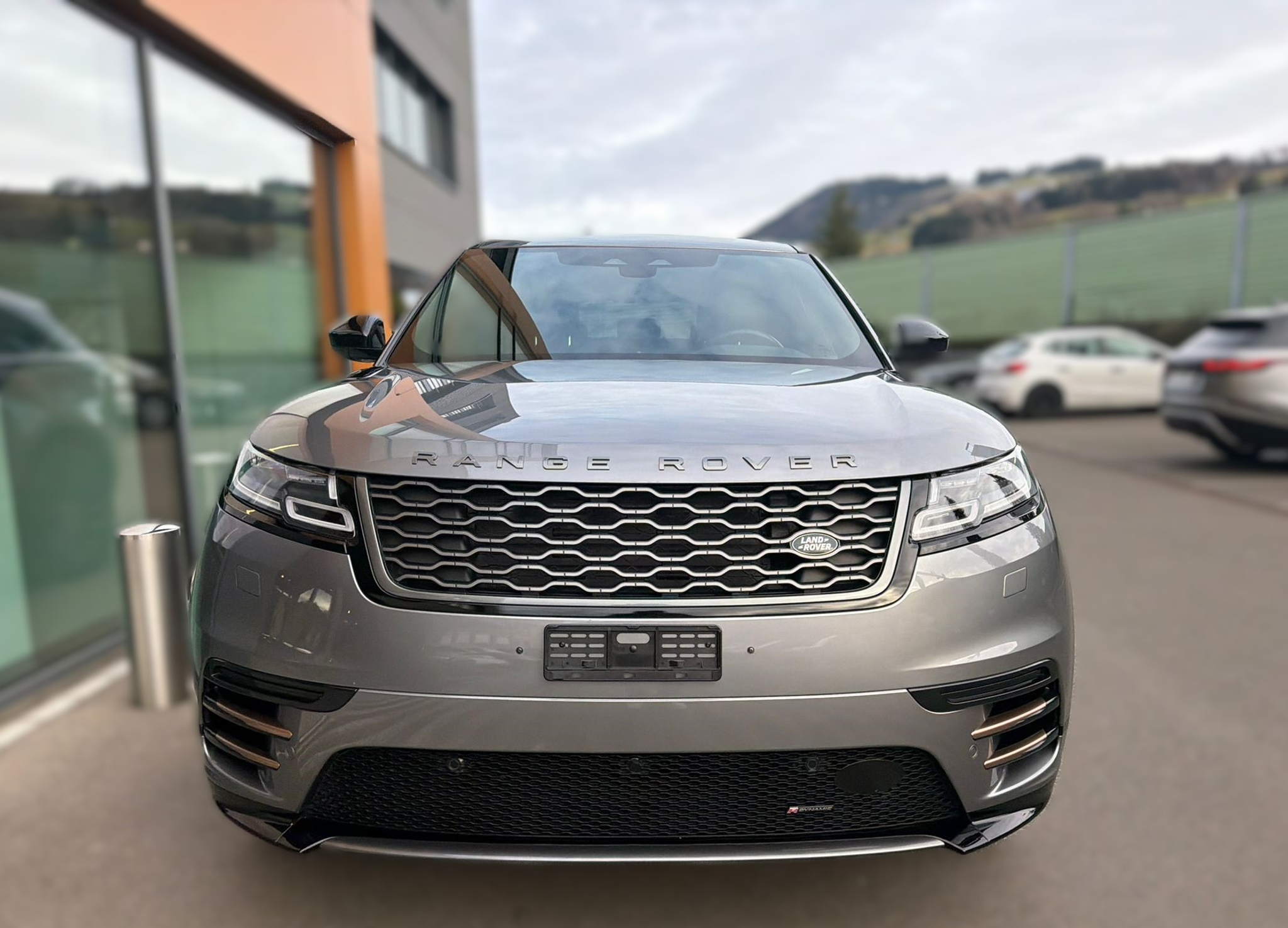 listing desktop thumbnail image 1