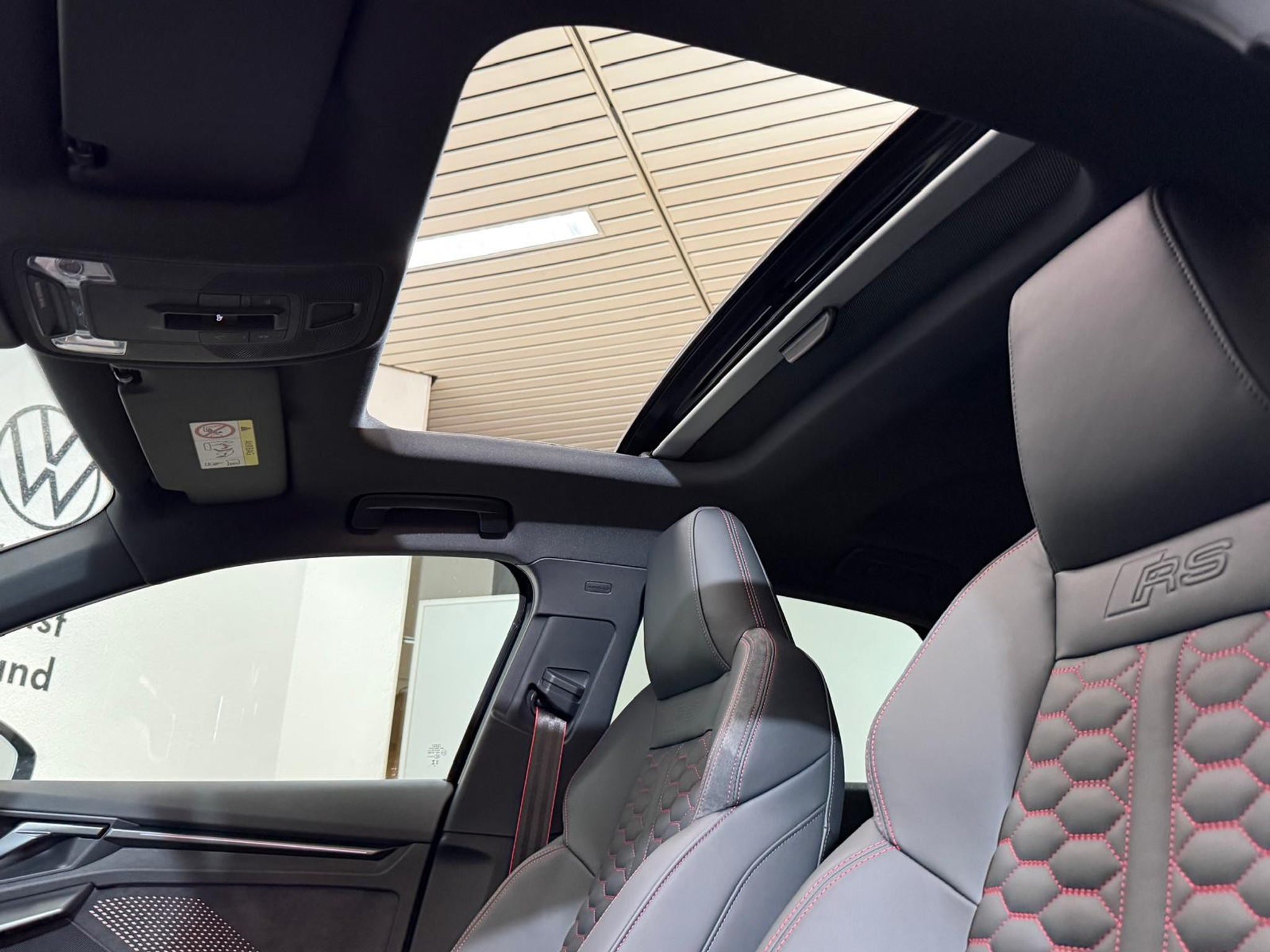 listing desktop thumbnail image 10