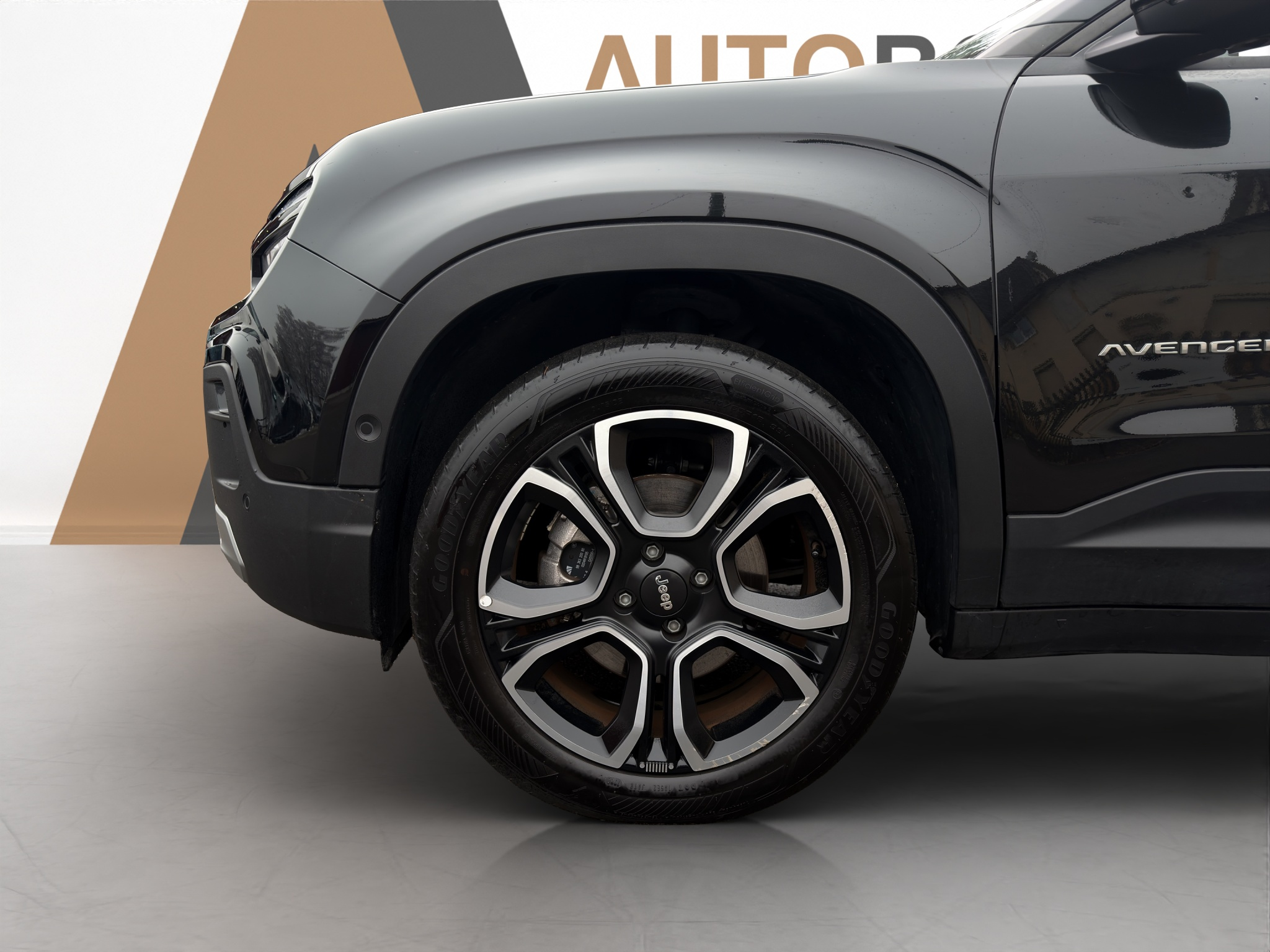 listing desktop thumbnail image 18