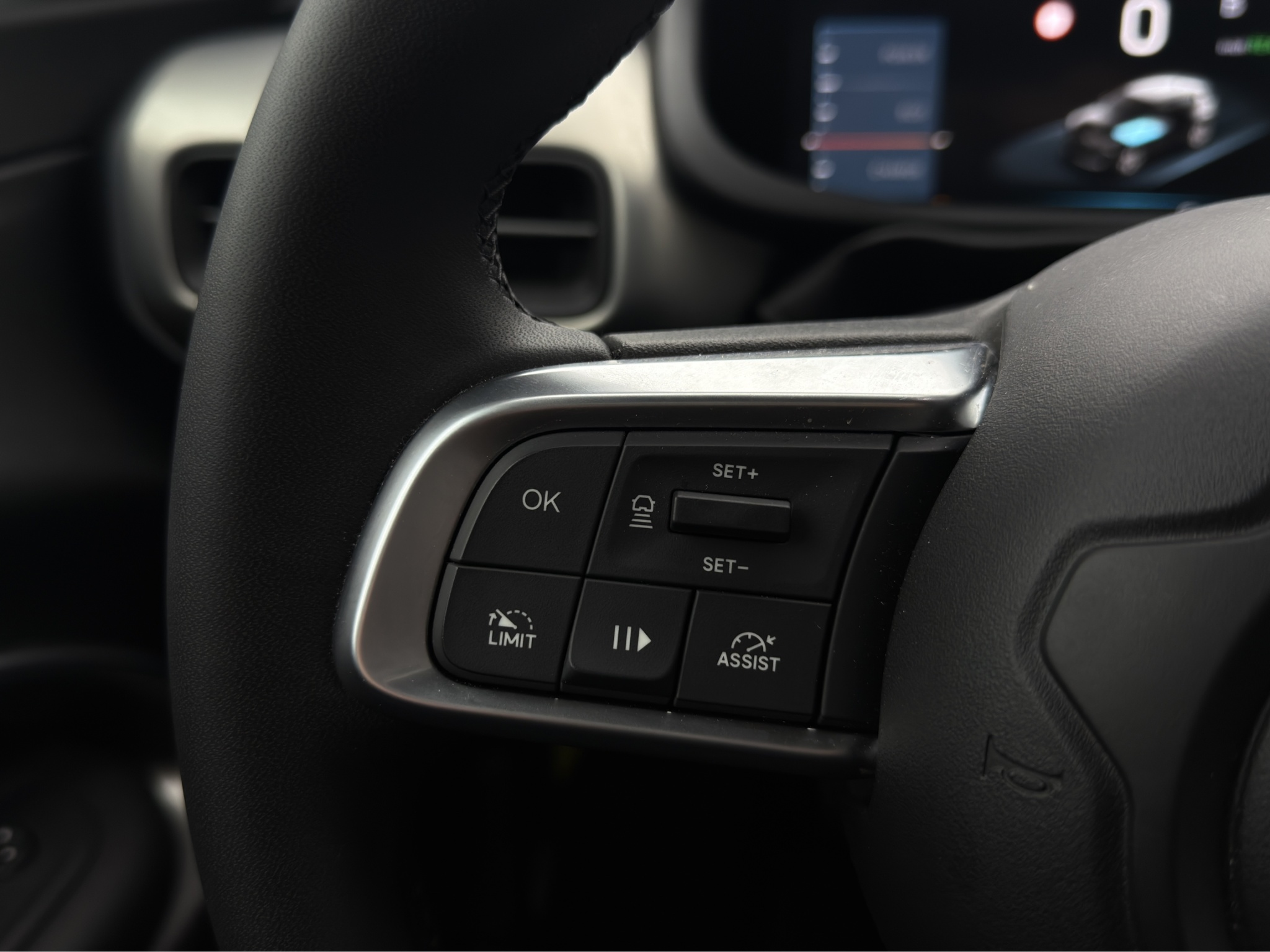 listing desktop thumbnail image 28