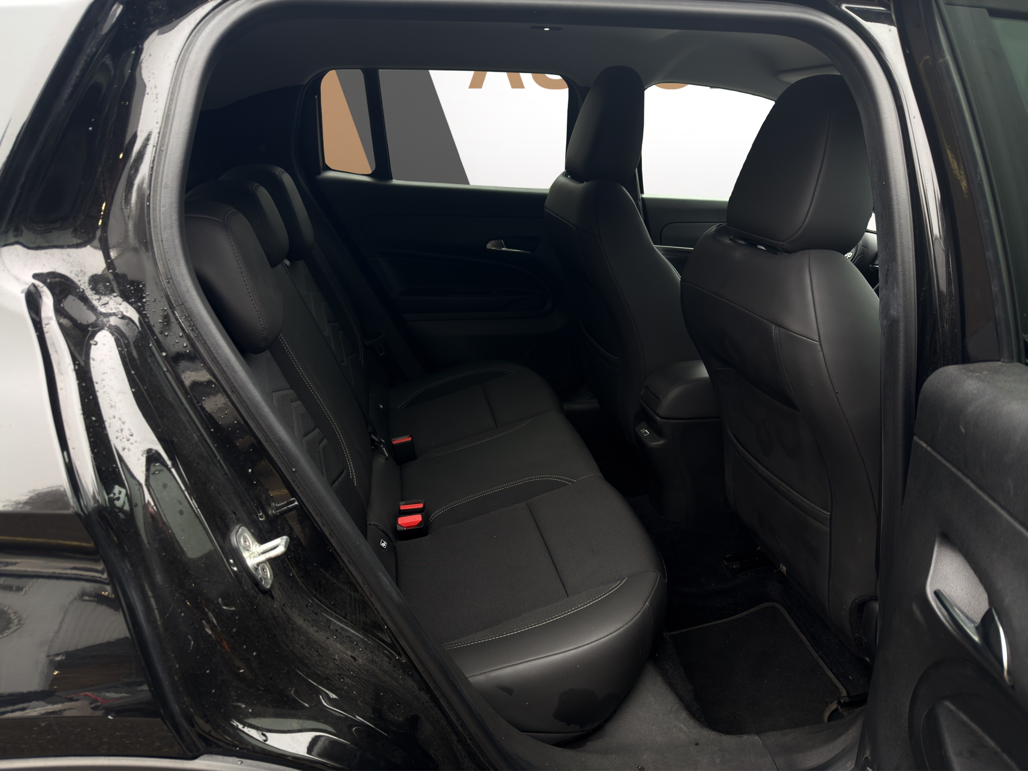 listing desktop thumbnail image 11