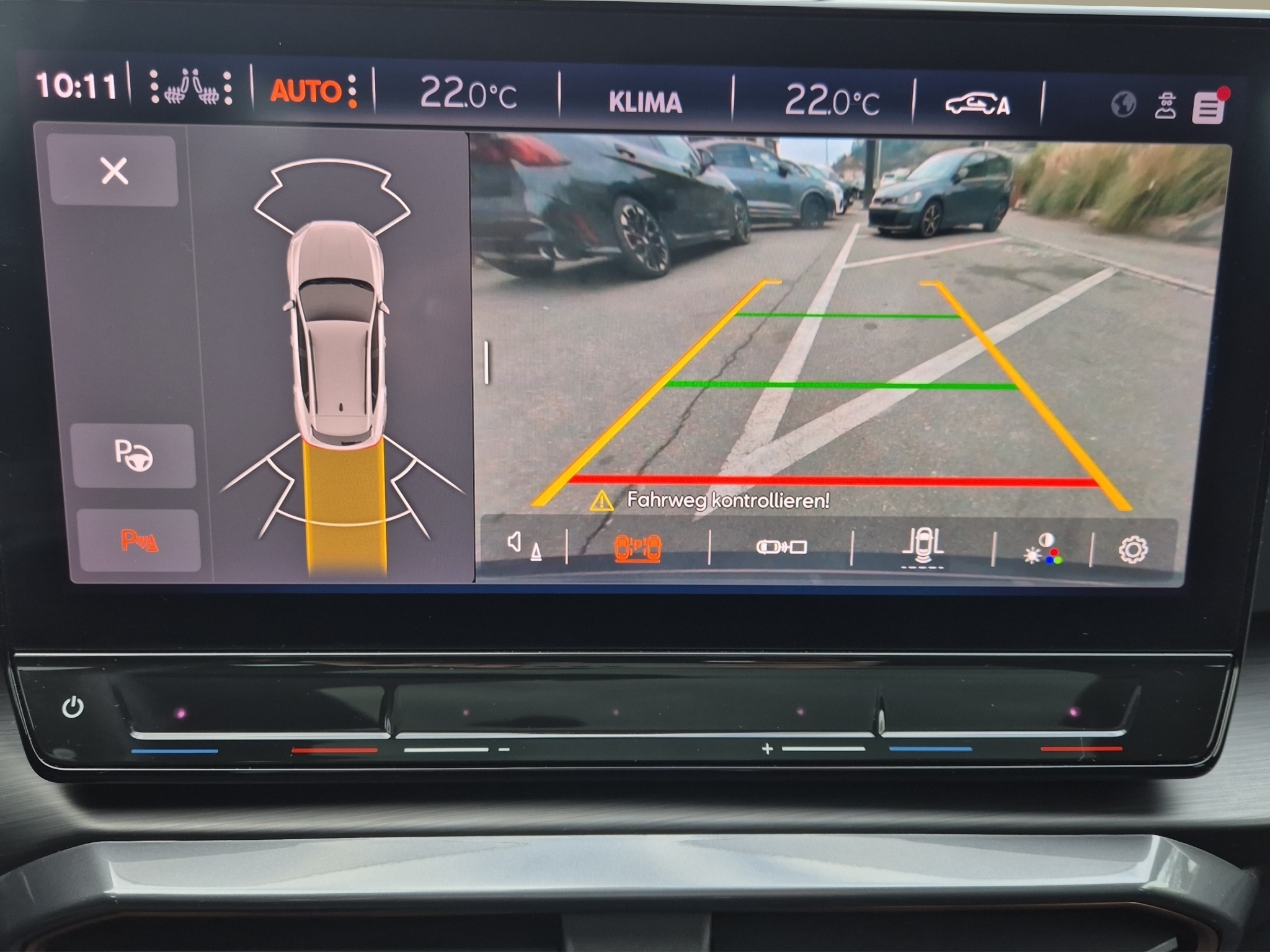 listing desktop thumbnail image 18