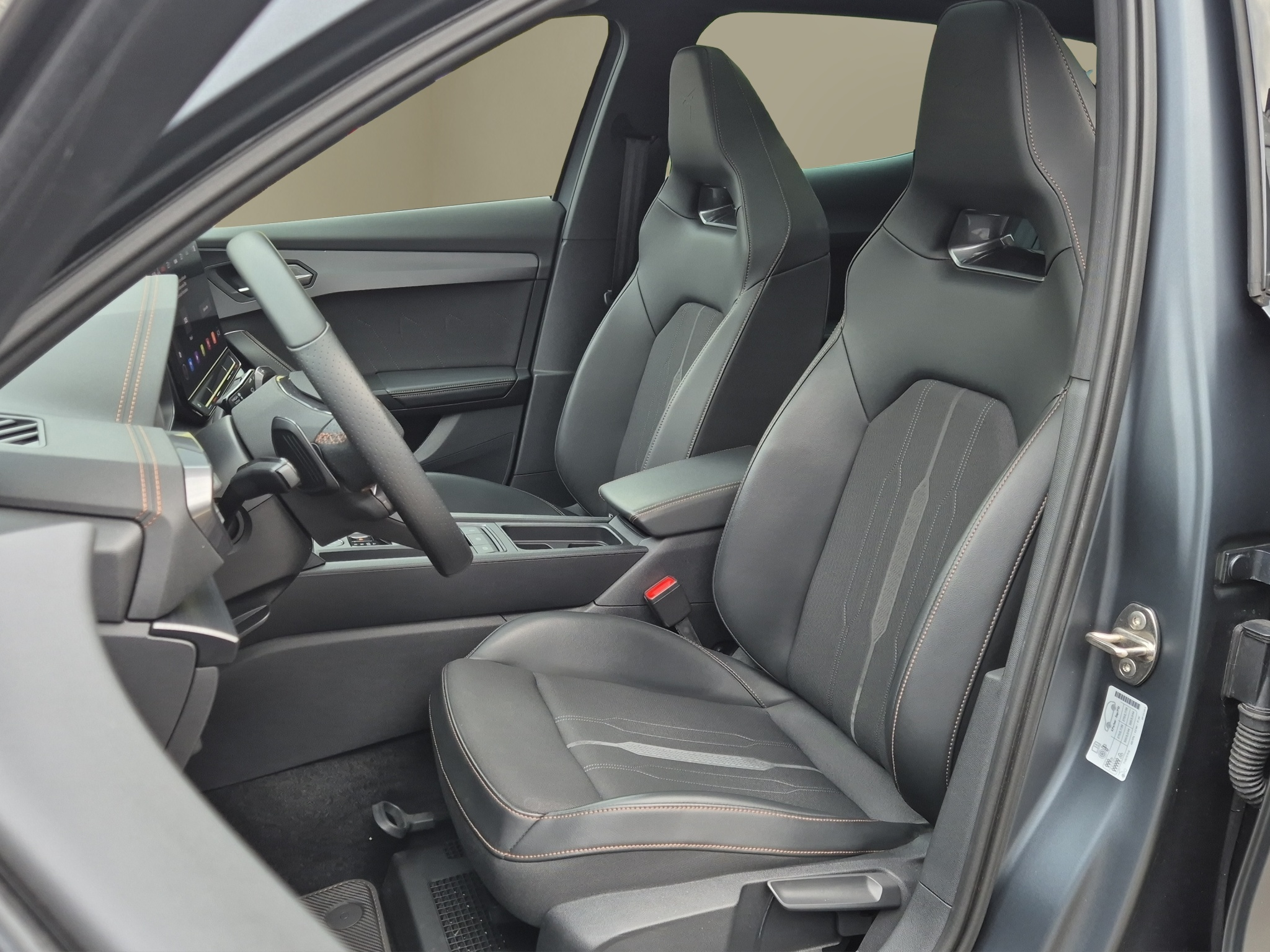 listing desktop thumbnail image 8