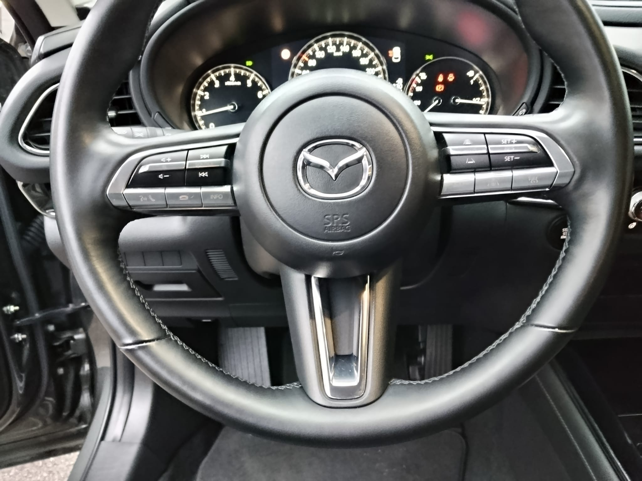 listing desktop thumbnail image 14