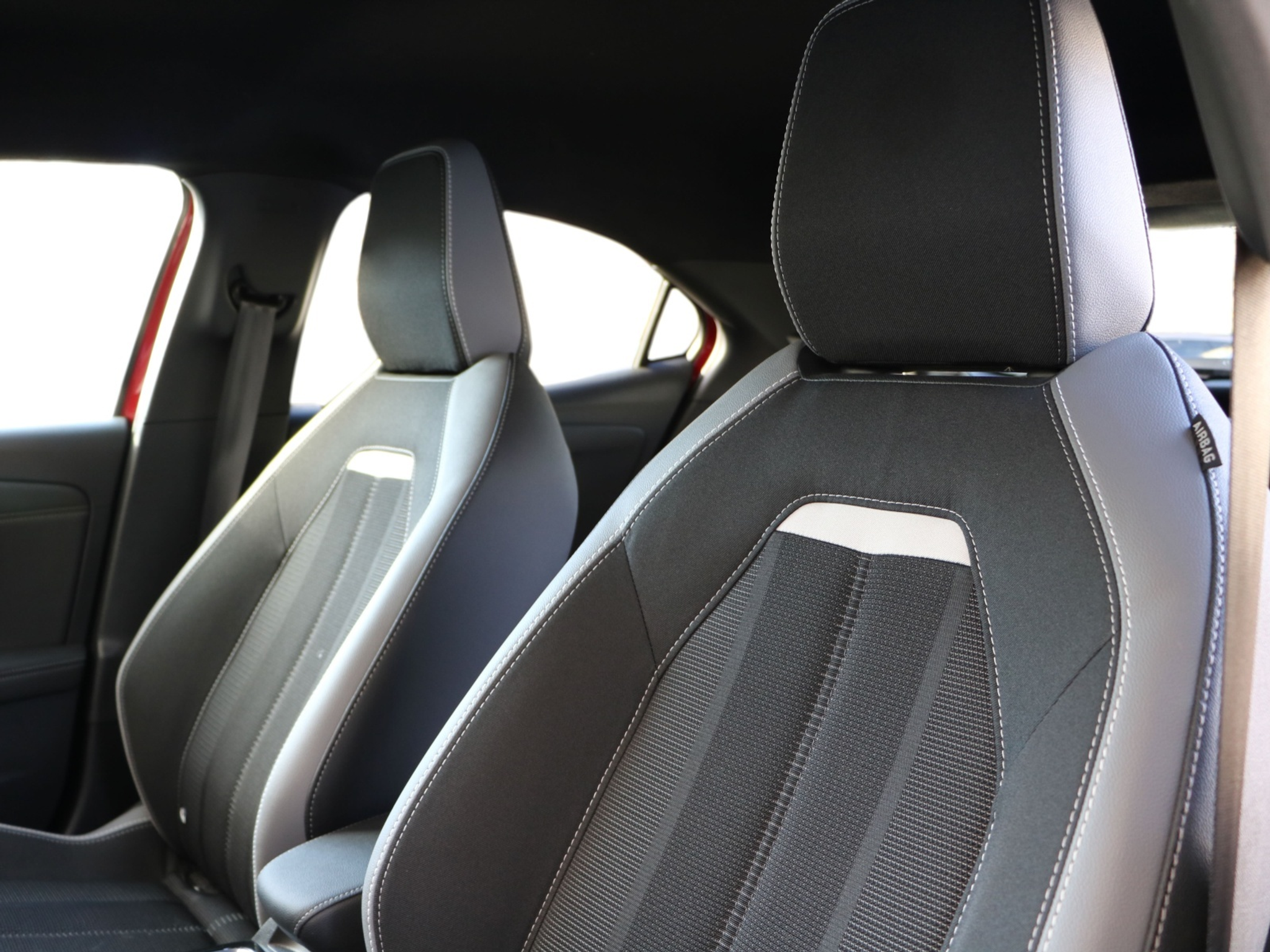 listing desktop thumbnail image 8