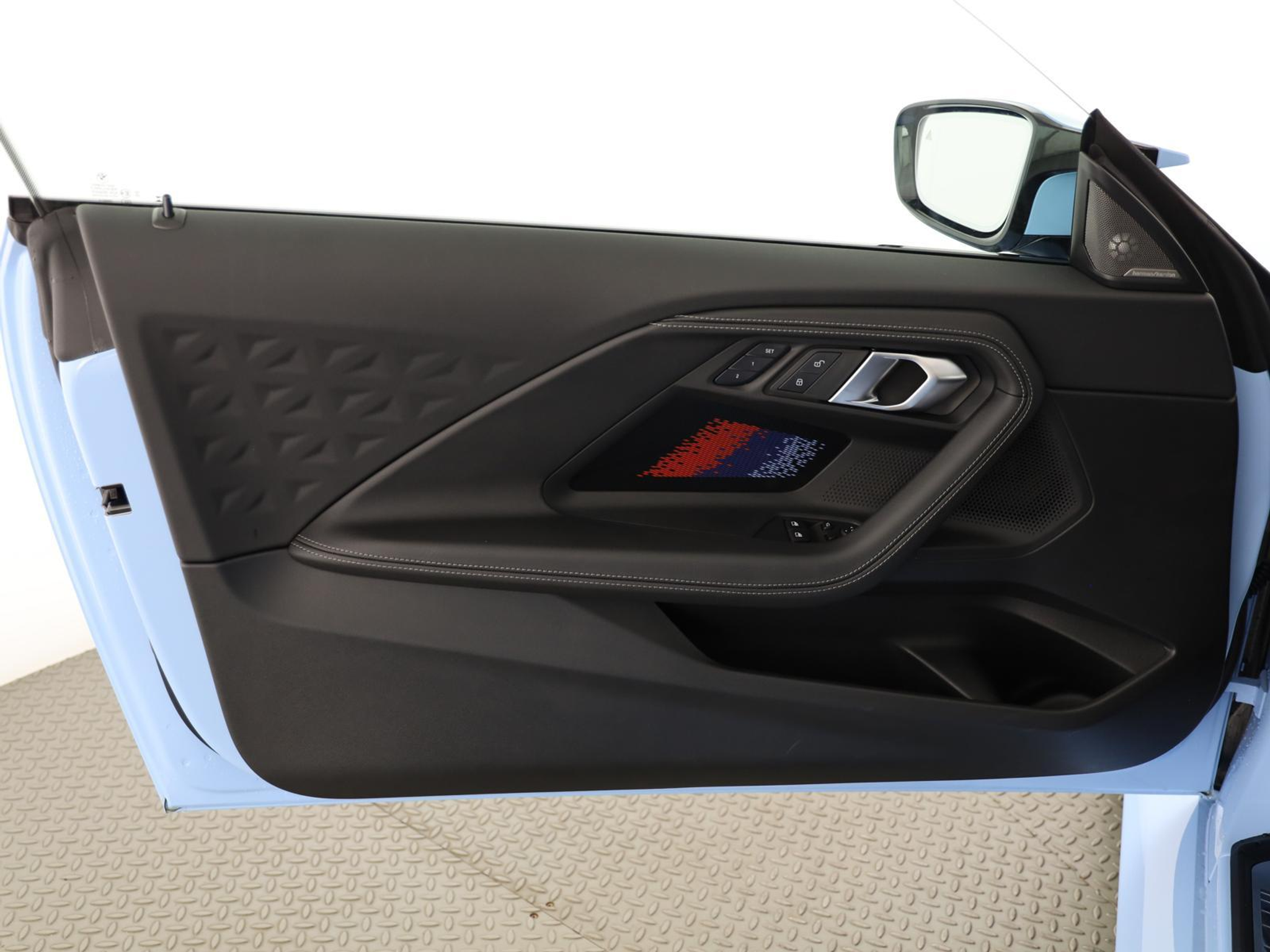 listing desktop thumbnail image 7