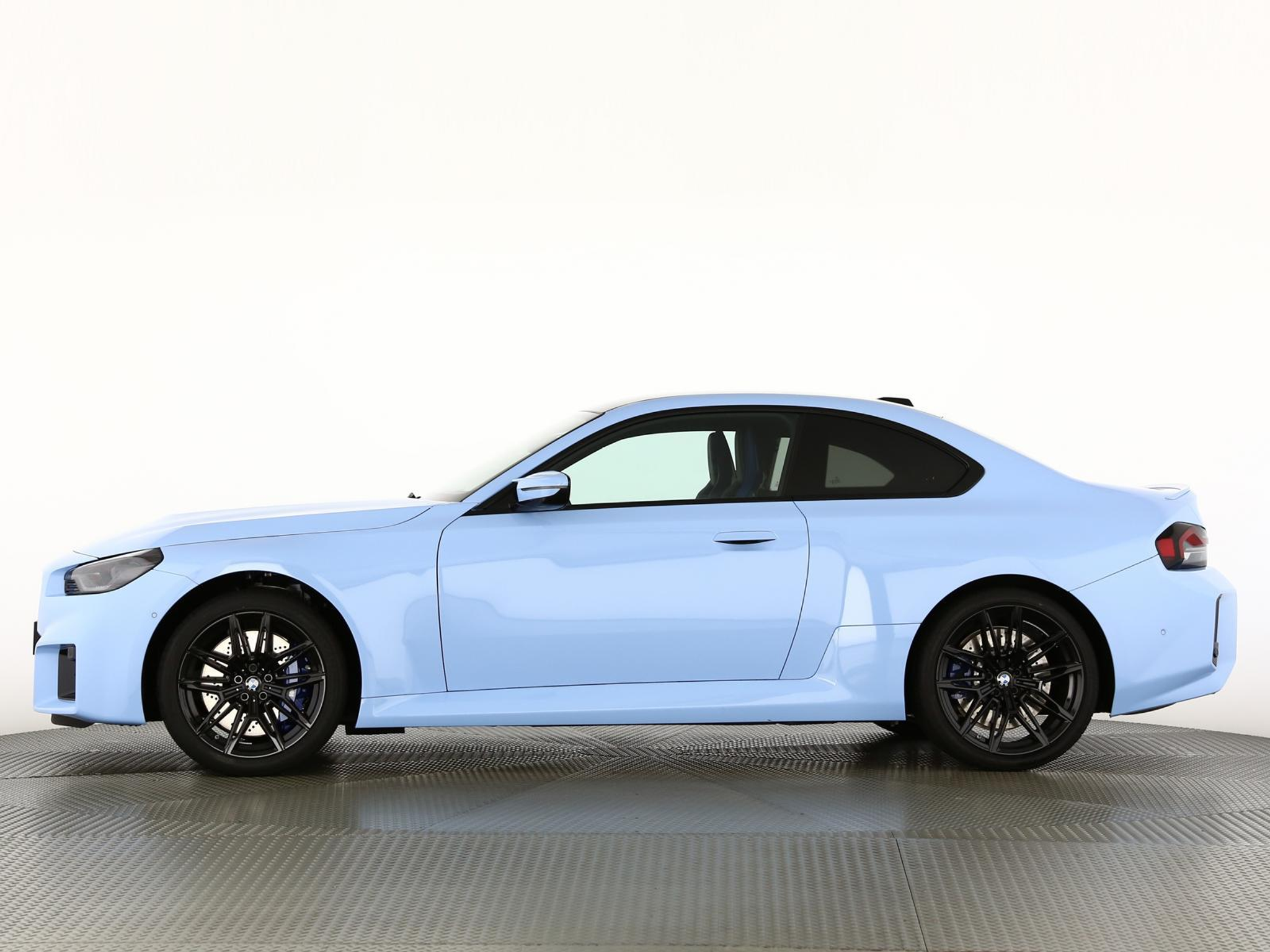 listing desktop thumbnail image 2