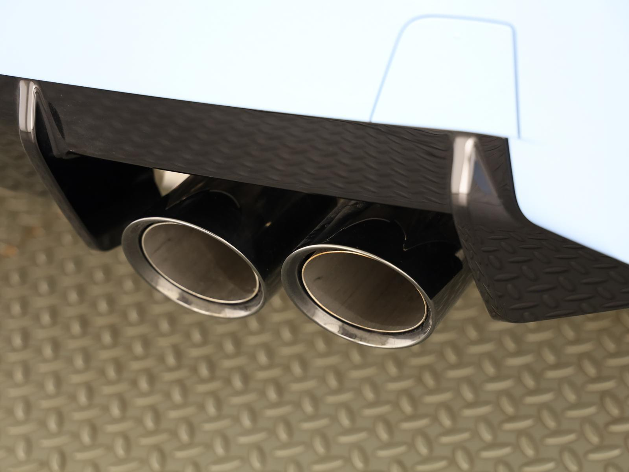 listing desktop thumbnail image 5