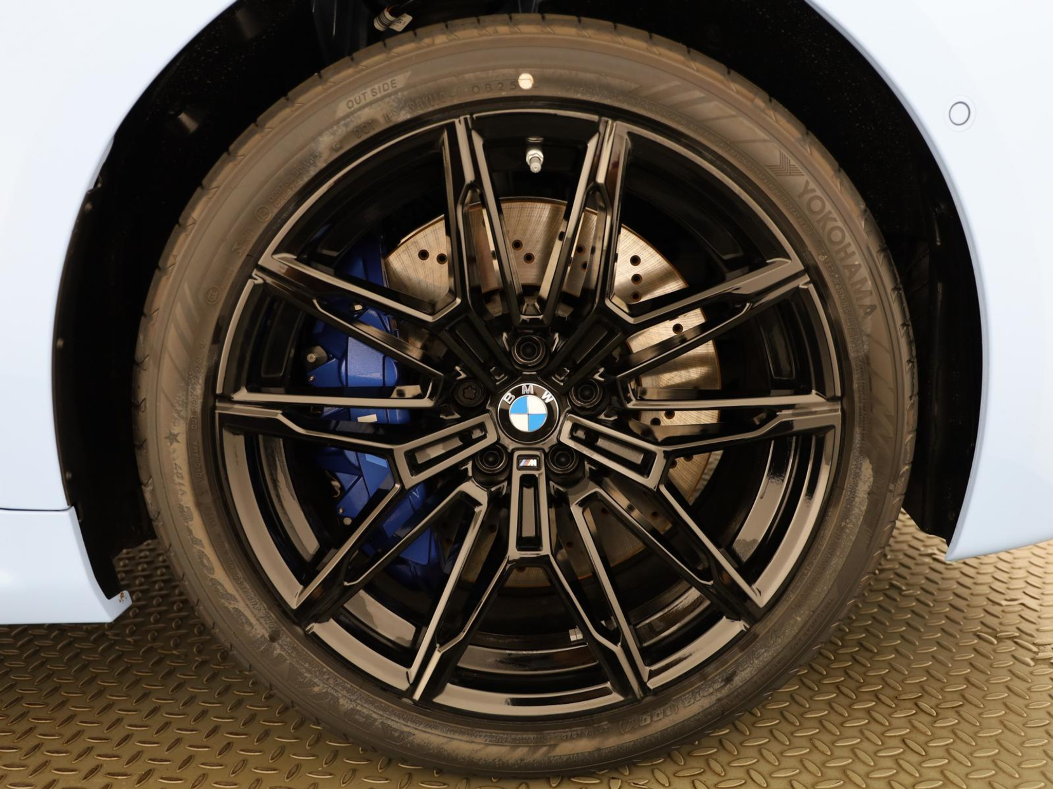 listing desktop thumbnail image 17