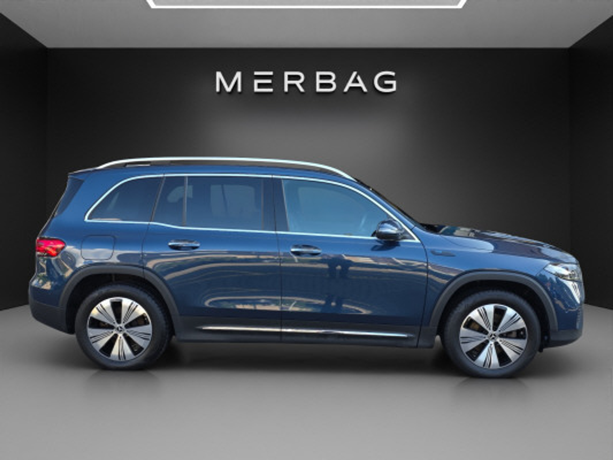 listing desktop thumbnail image 2