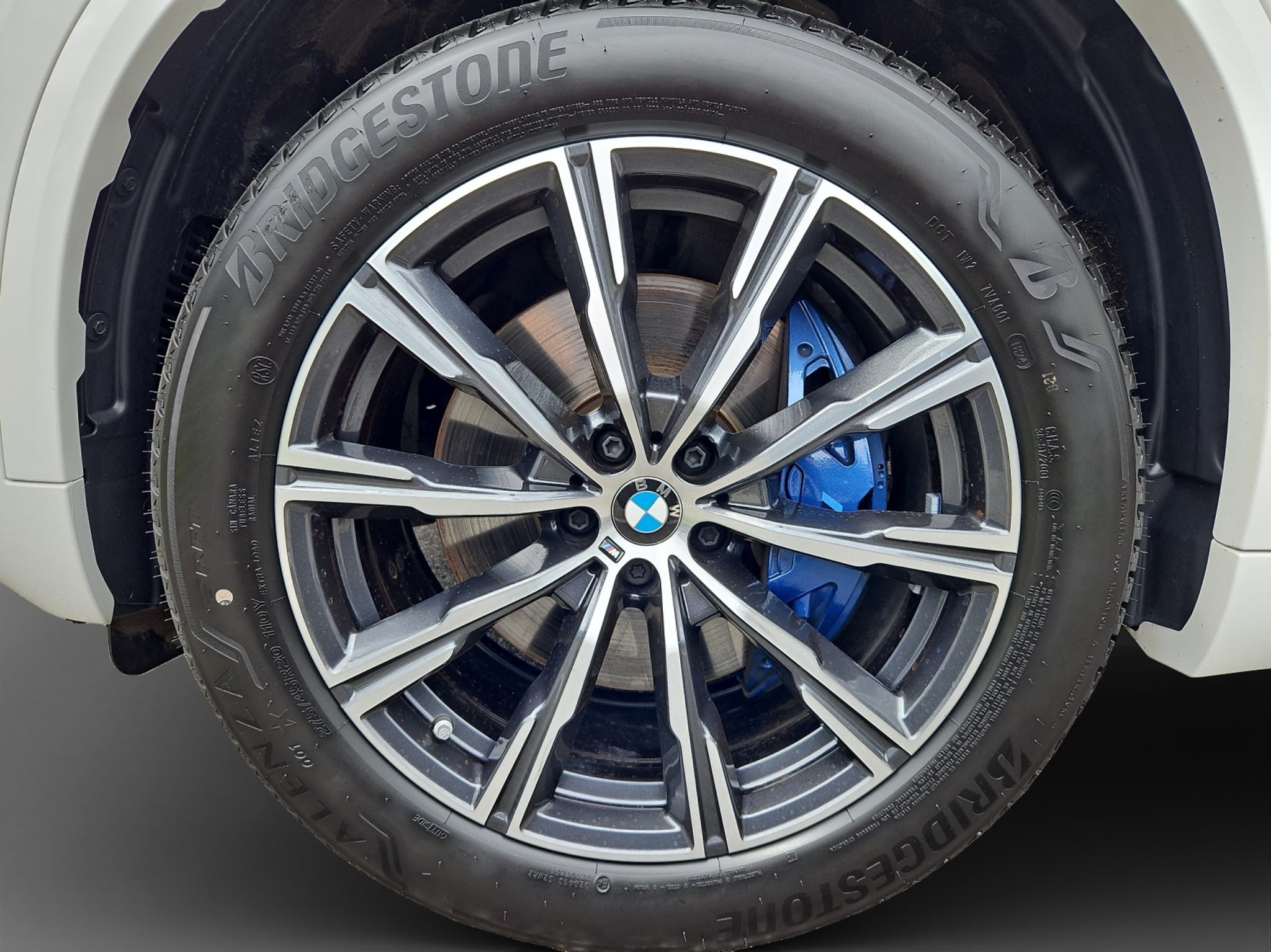 listing desktop thumbnail image 8