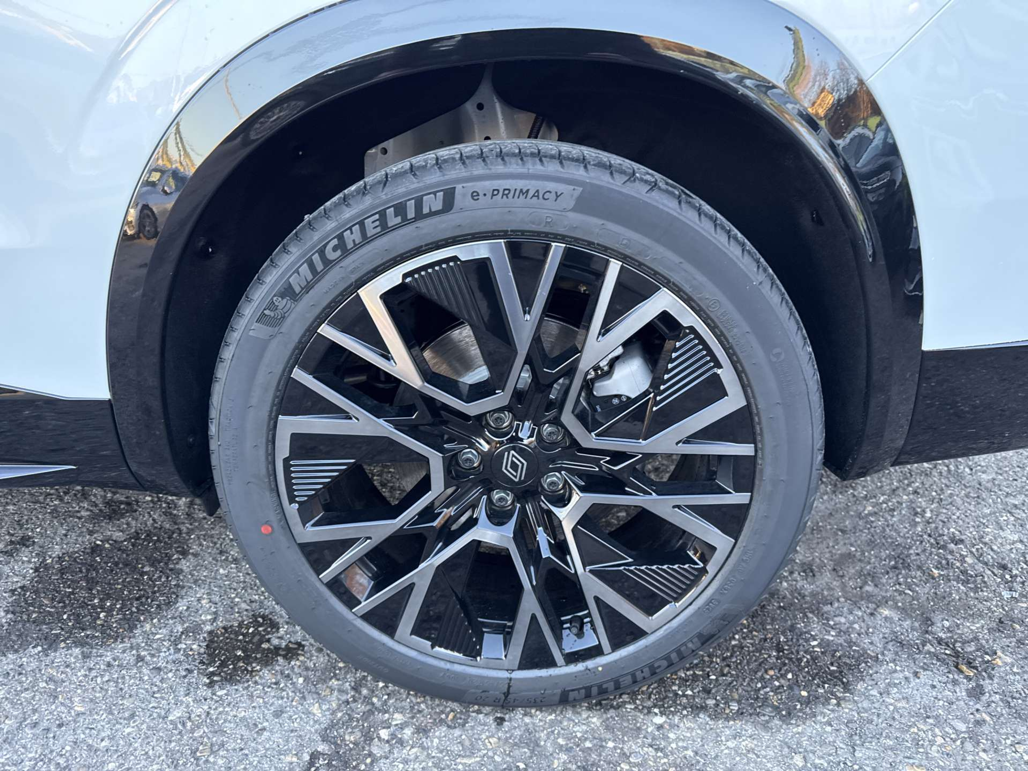 listing desktop thumbnail image 9