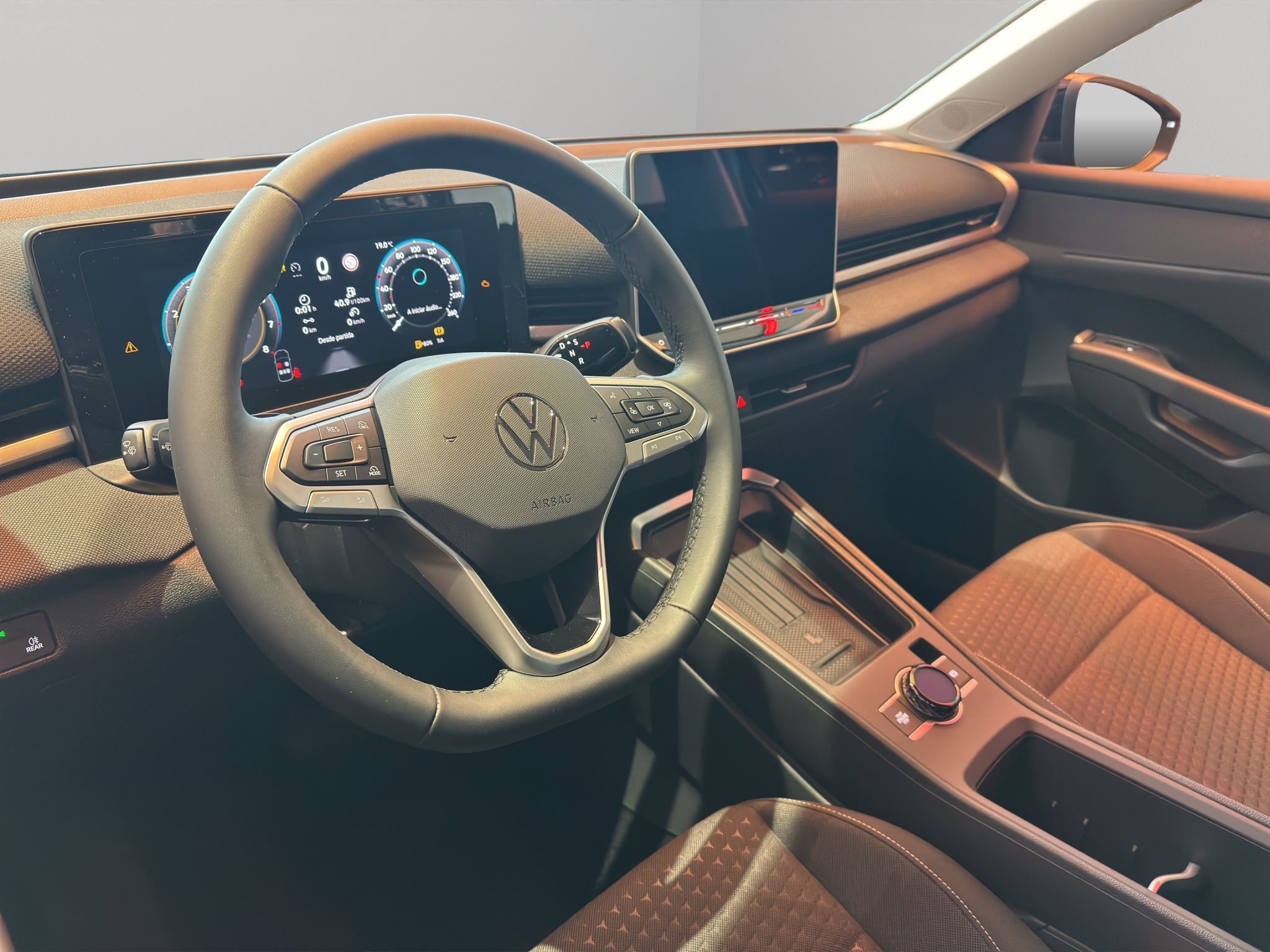 listing desktop thumbnail image 9