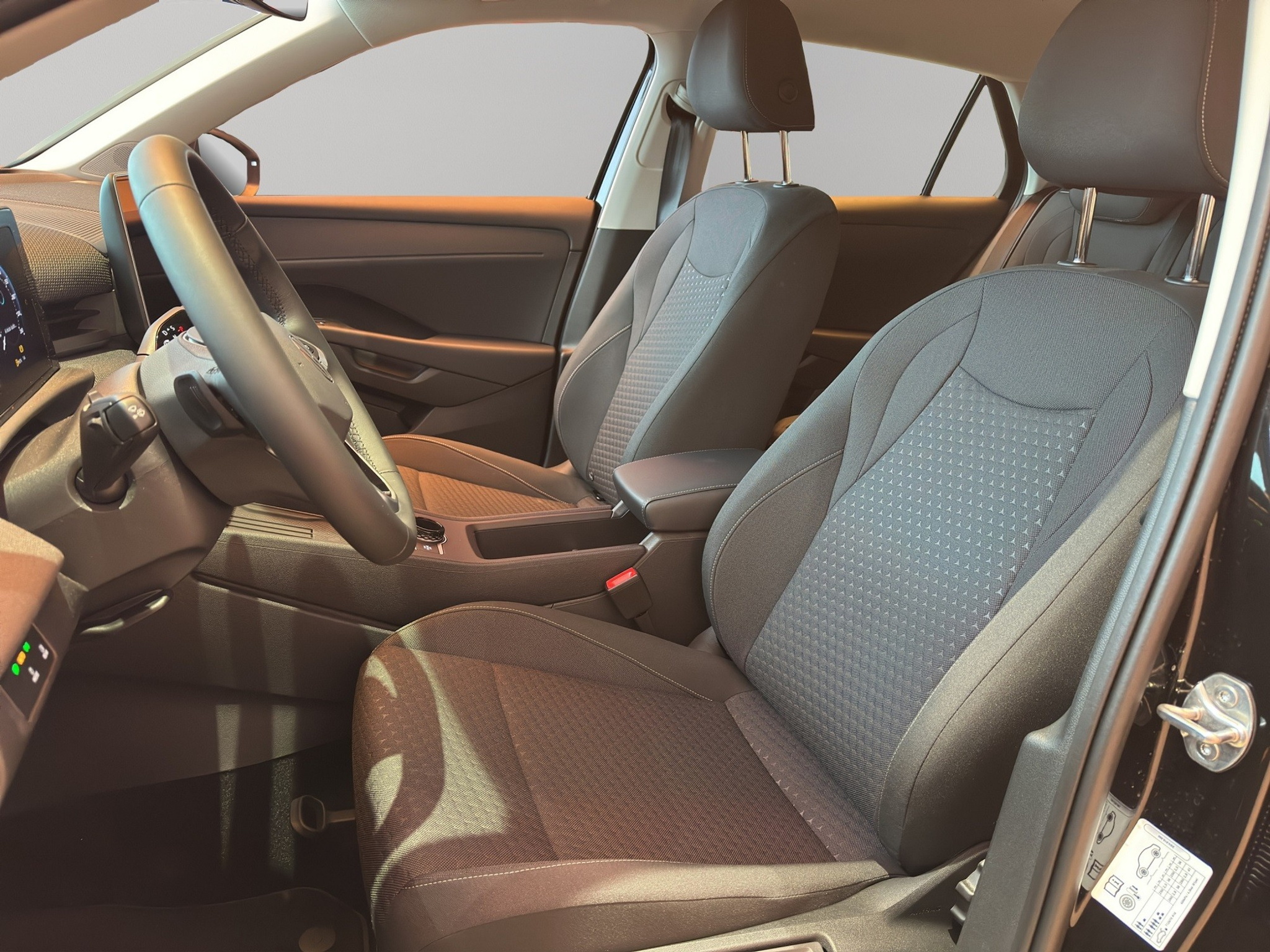 listing desktop thumbnail image 8