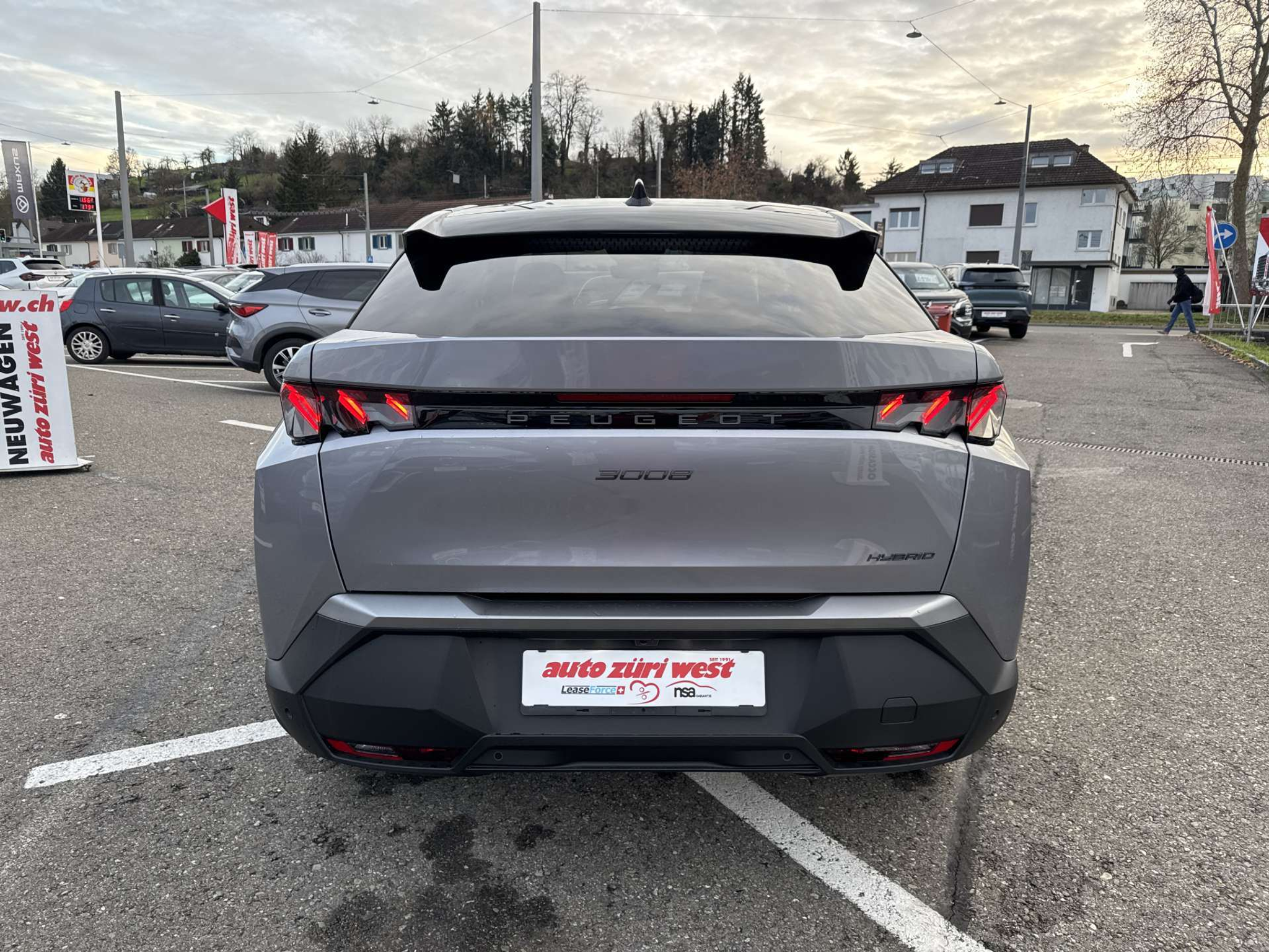 listing desktop thumbnail image 14