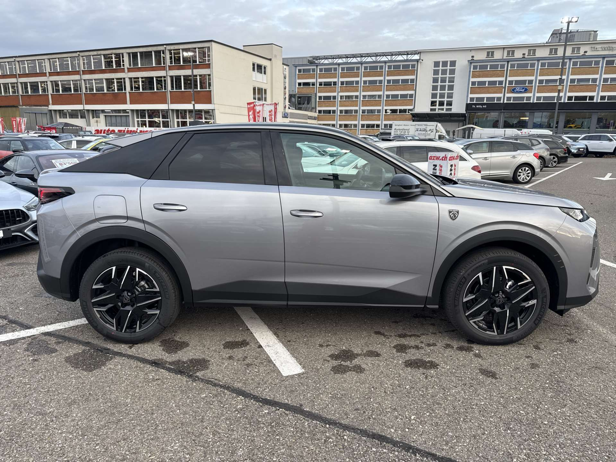 listing desktop thumbnail image 10