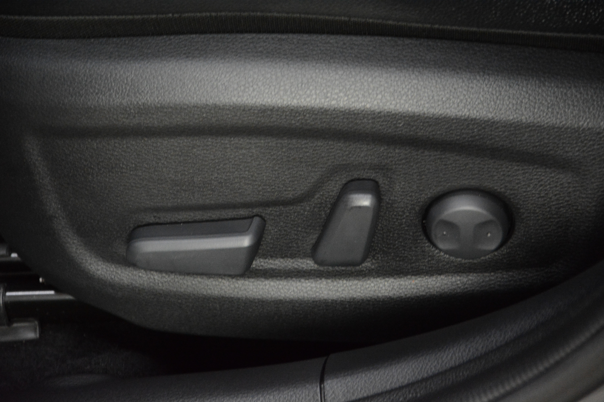 listing desktop thumbnail image 18