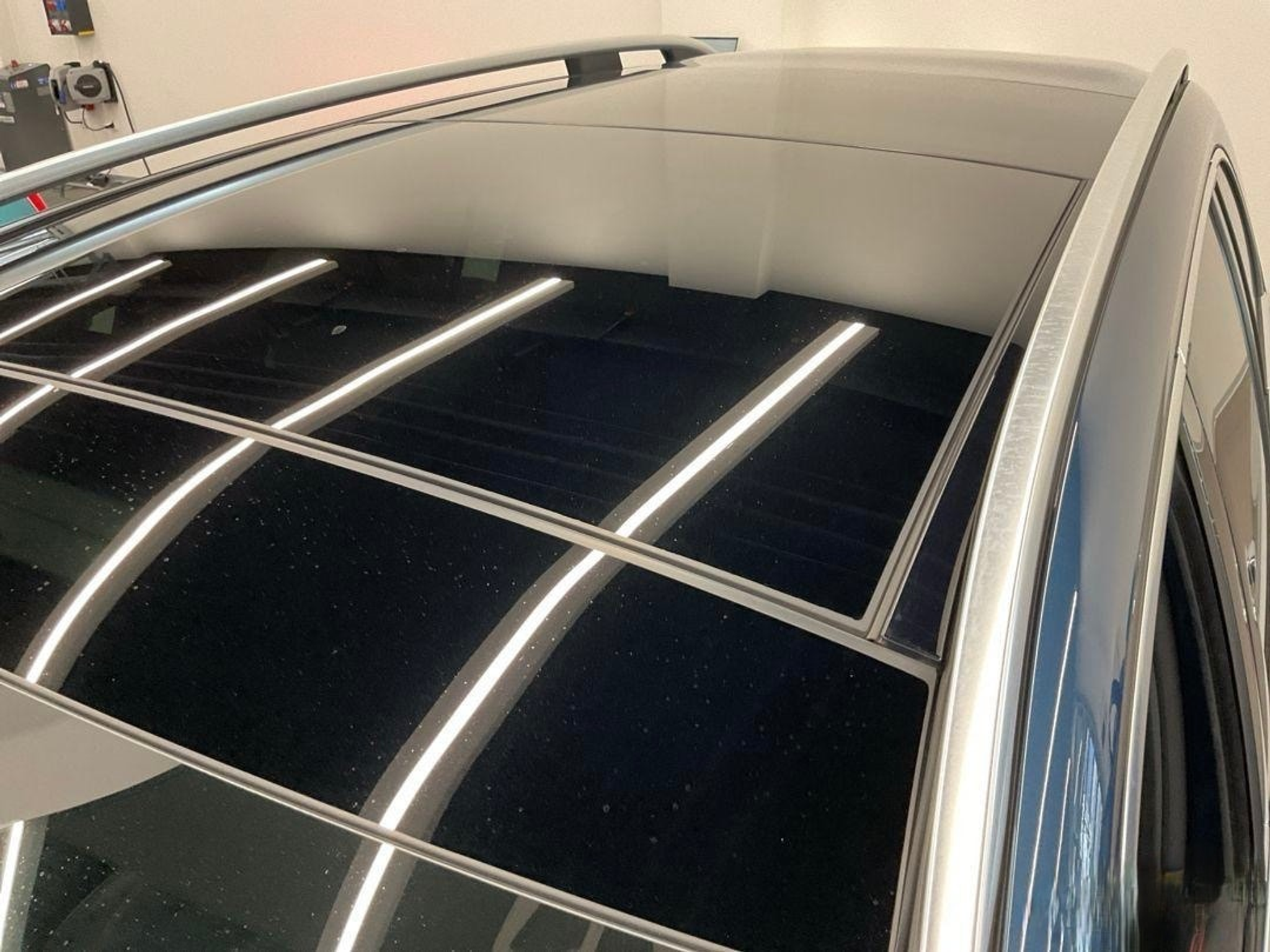 listing desktop thumbnail image 8