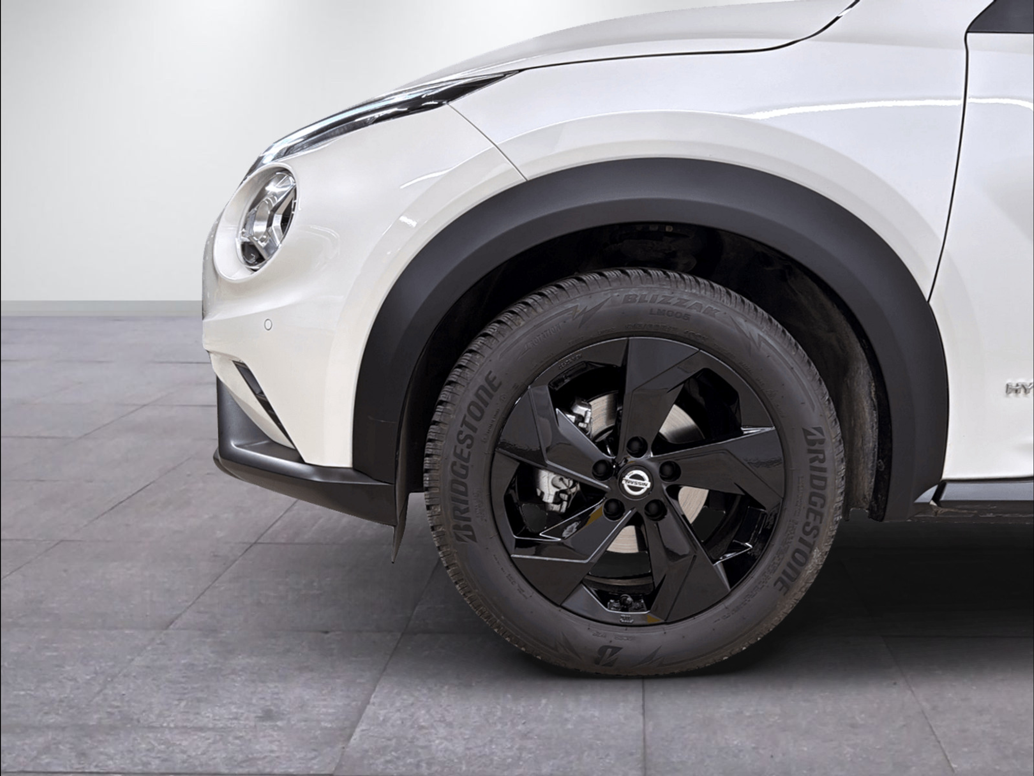 listing desktop thumbnail image 2