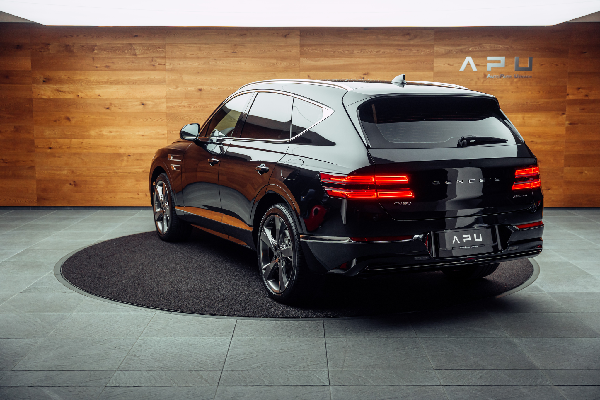 listing desktop thumbnail image 2