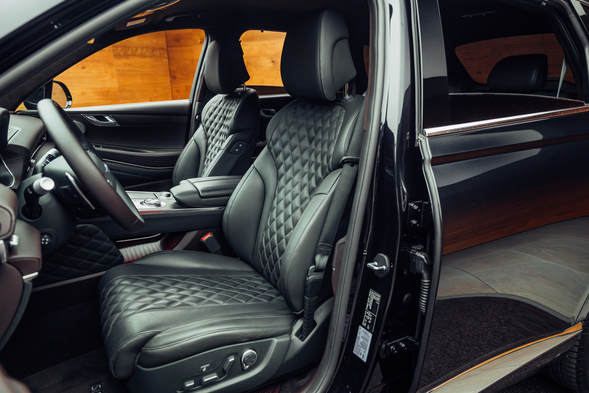 listing desktop thumbnail image 5