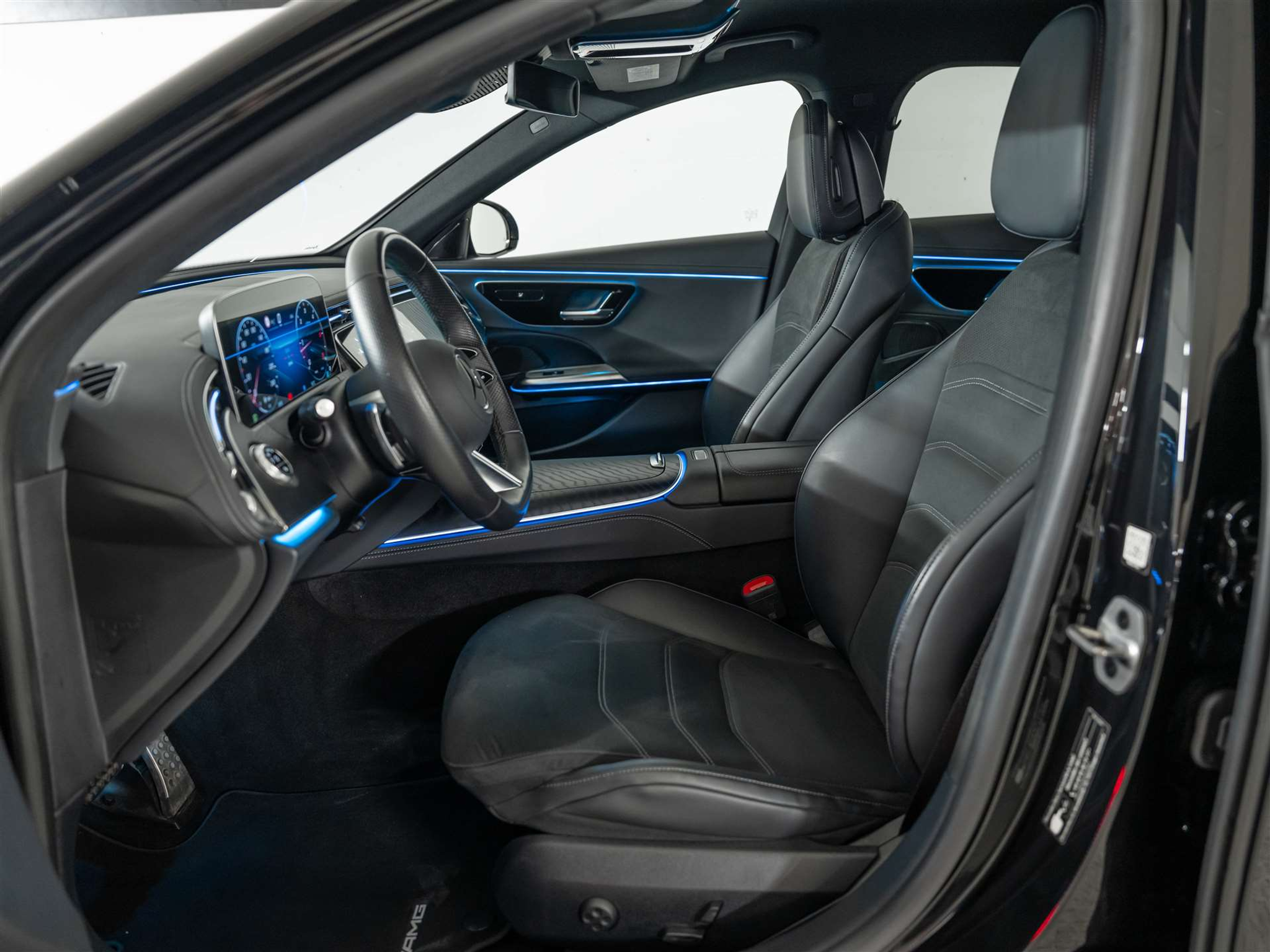 listing desktop thumbnail image 6