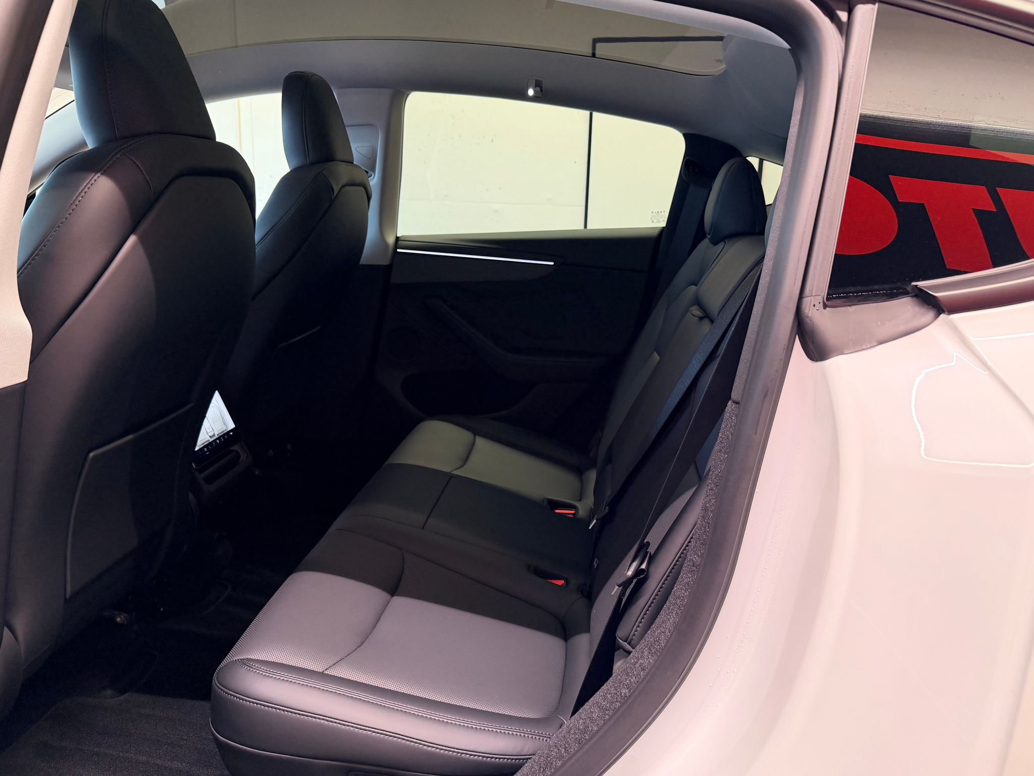 listing desktop thumbnail image 13