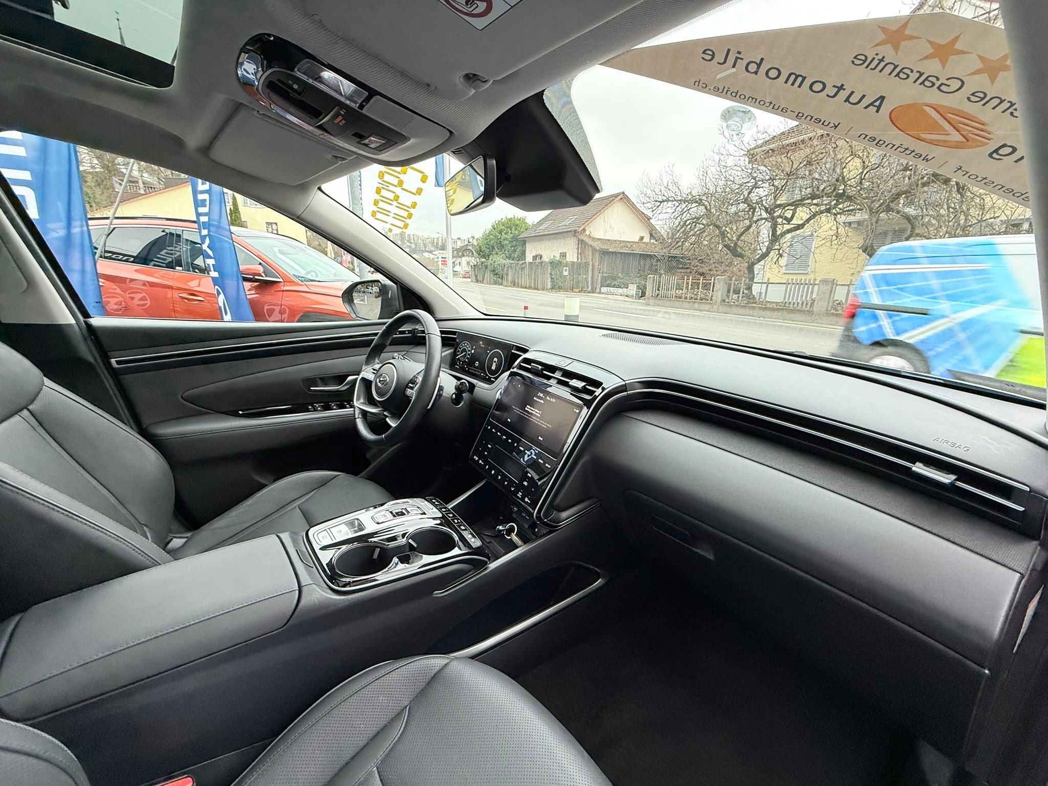 listing desktop thumbnail image 7