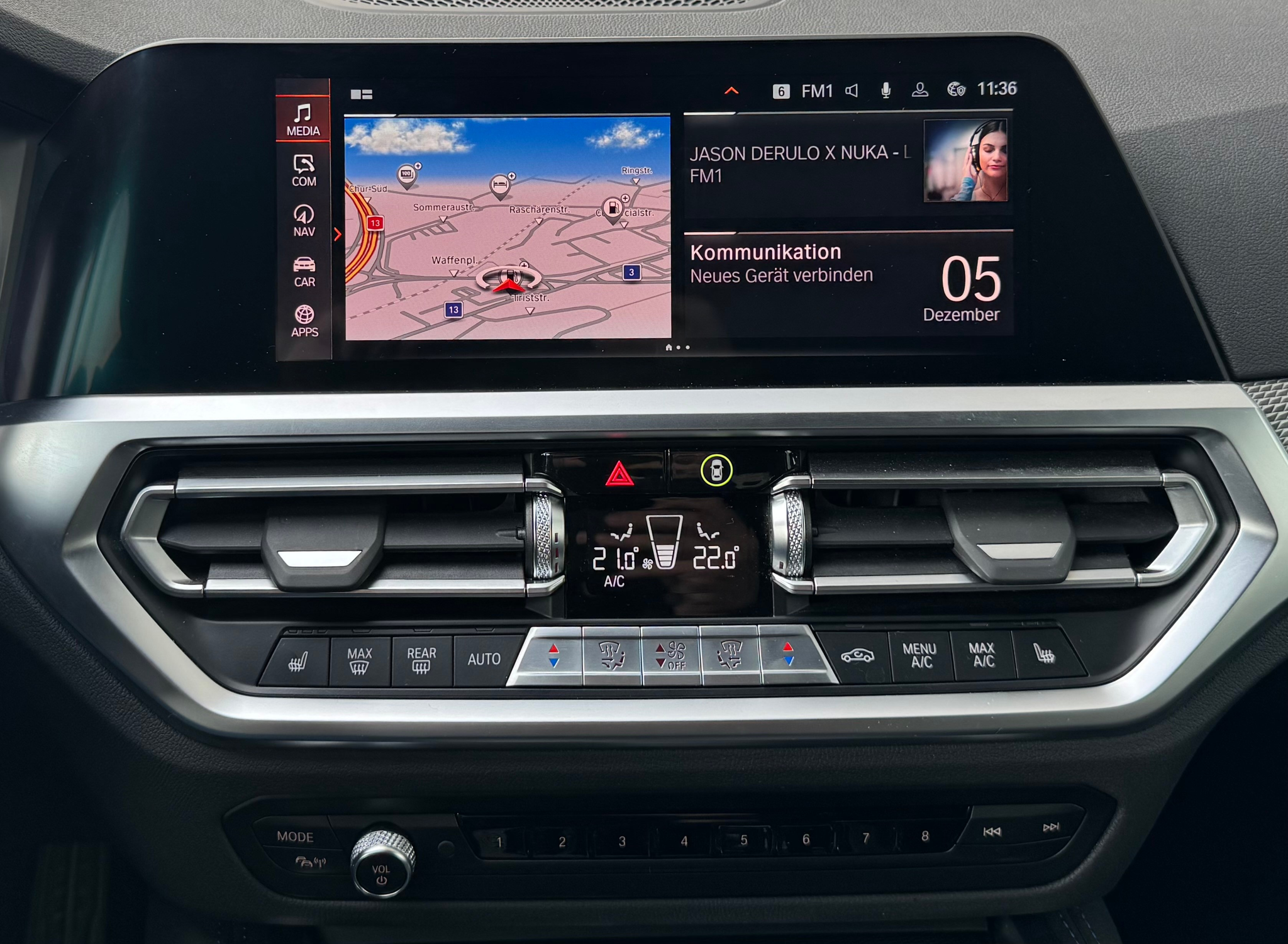 listing desktop thumbnail image 15