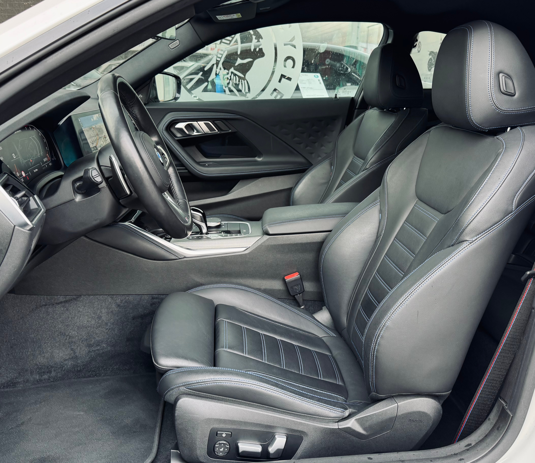 listing desktop thumbnail image 7