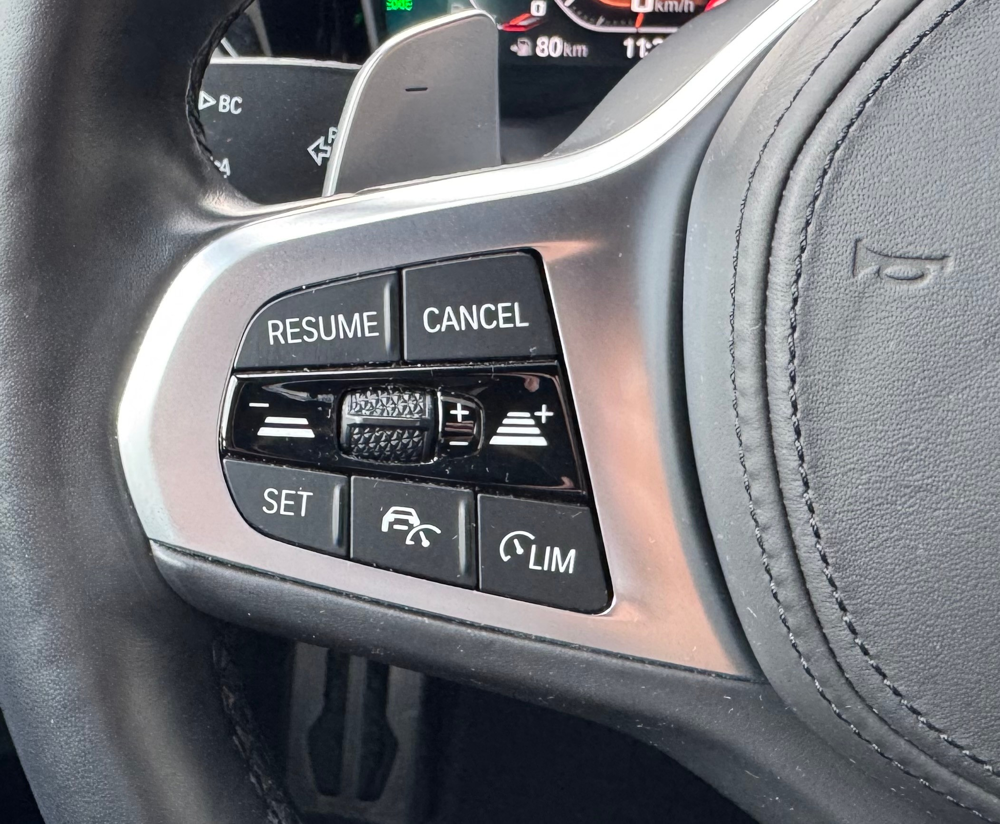 listing desktop thumbnail image 13