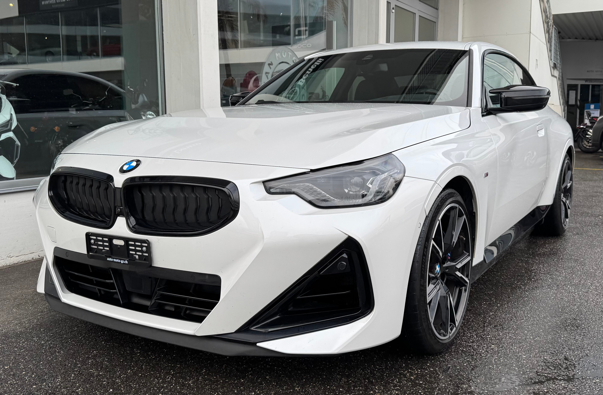 listing desktop thumbnail image 5